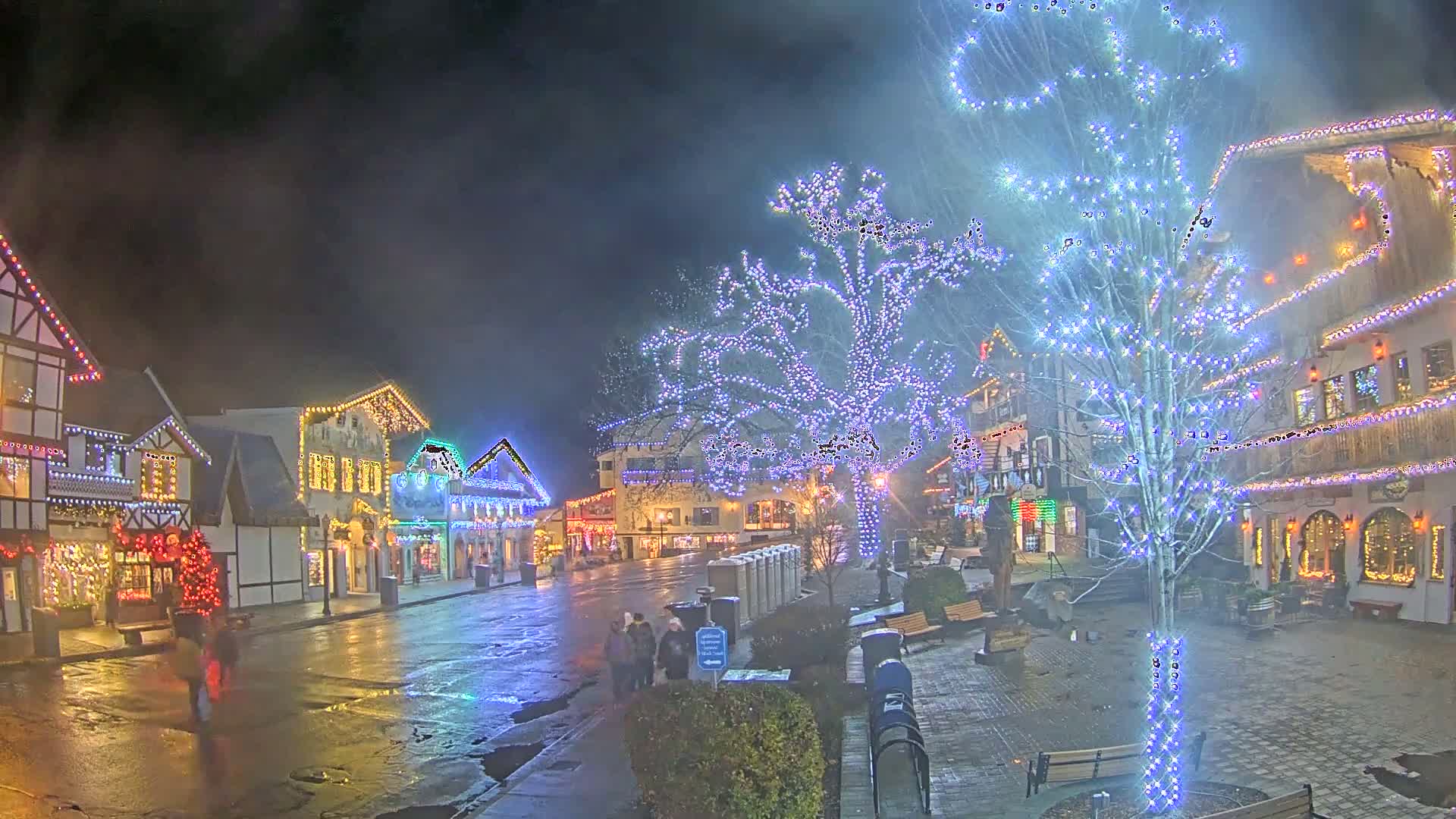 Leavenworth Village Downtown  Live Cam - Leavenworth, Chelan, Washington, USA