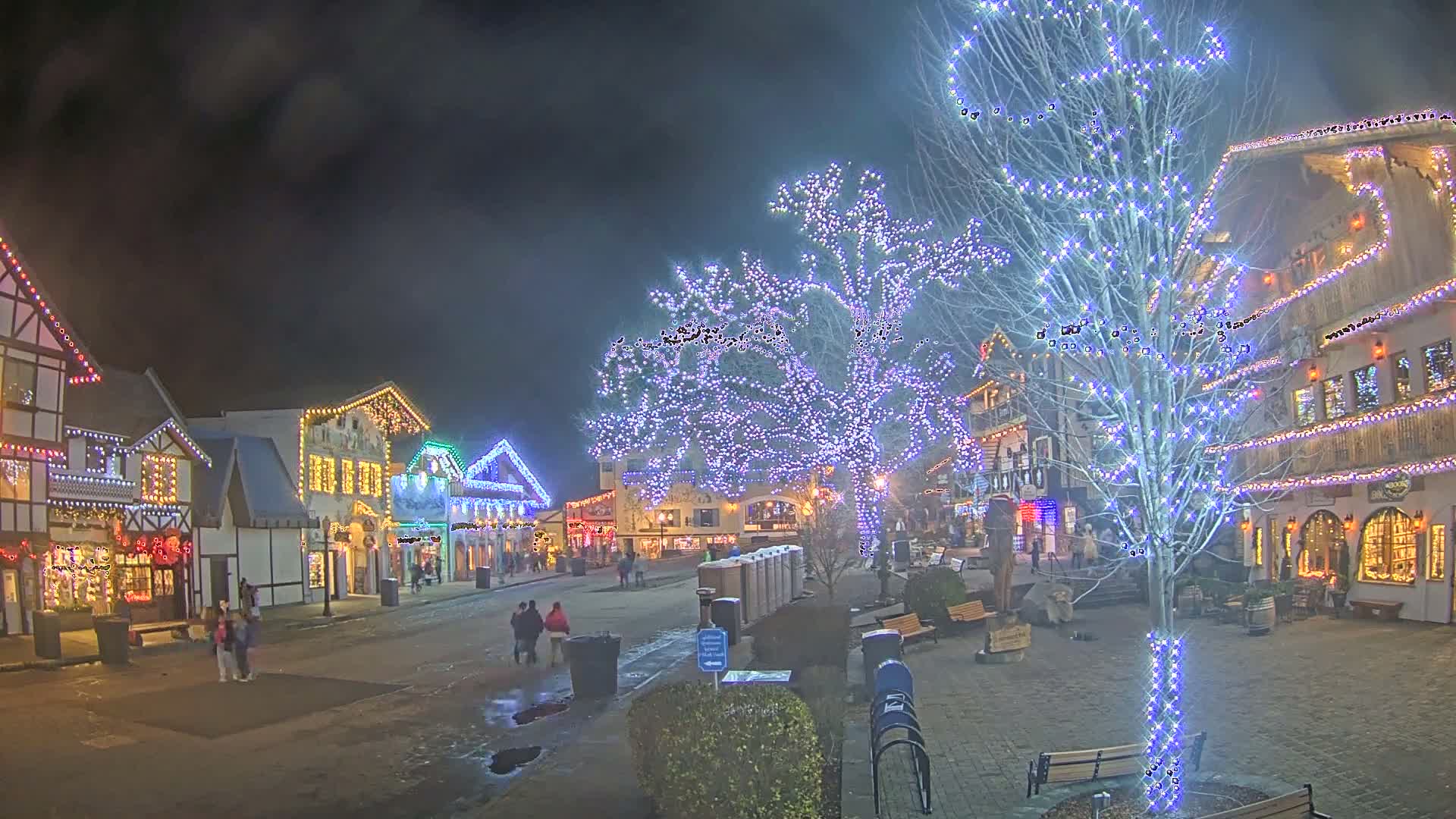 Leavenworth Village Downtown  Live Cam - Leavenworth, Chelan, Washington, USA