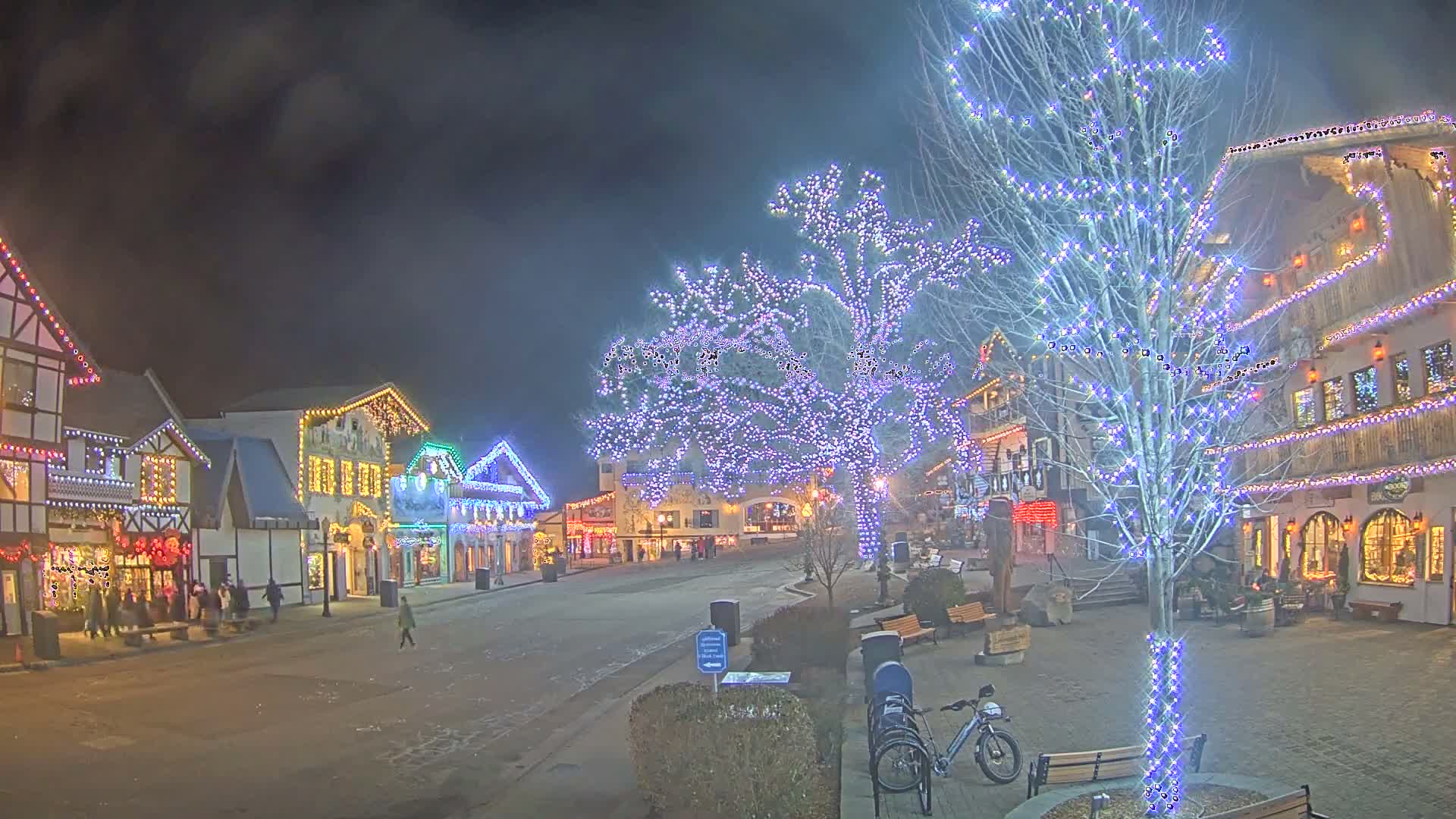 Leavenworth Village Downtown  Live Cam - Leavenworth, Chelan, Washington, USA