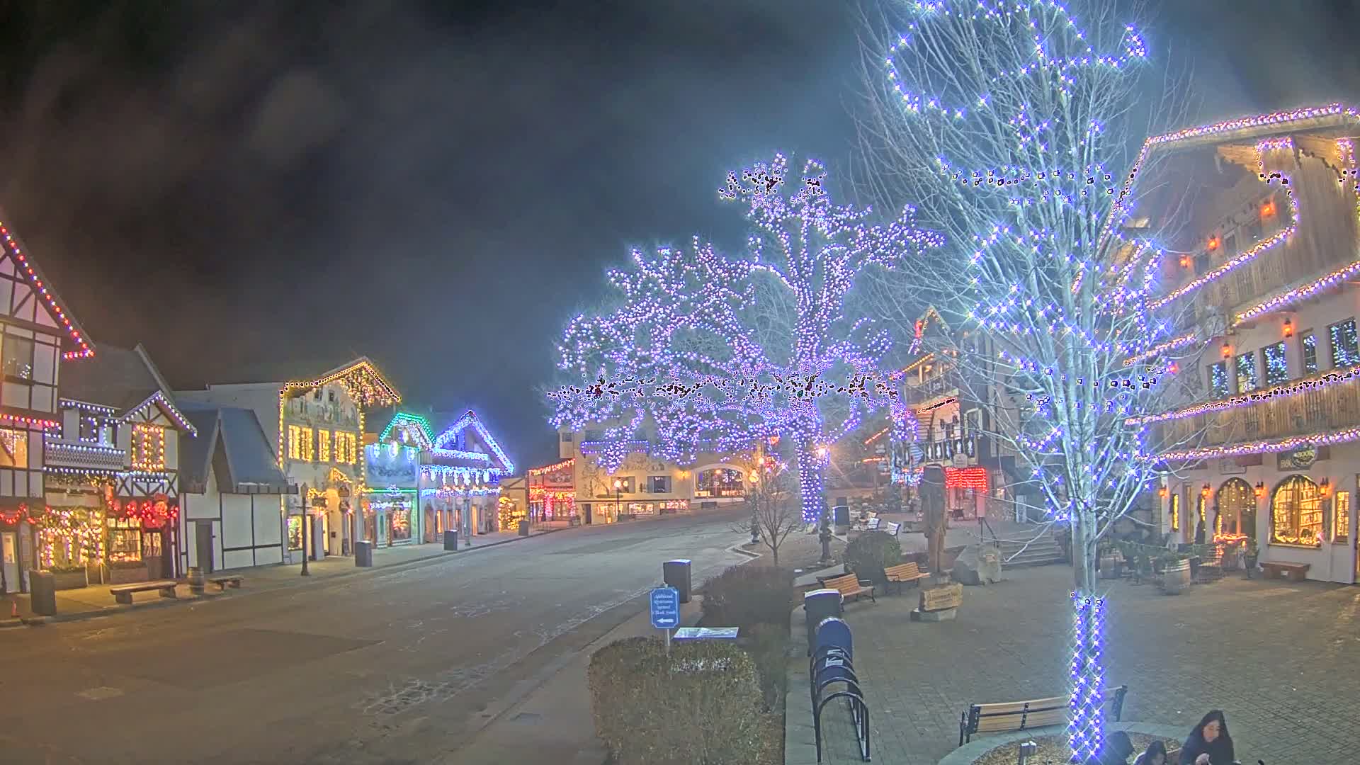 Leavenworth Village Downtown  Live Cam - Leavenworth, Chelan, Washington, USA