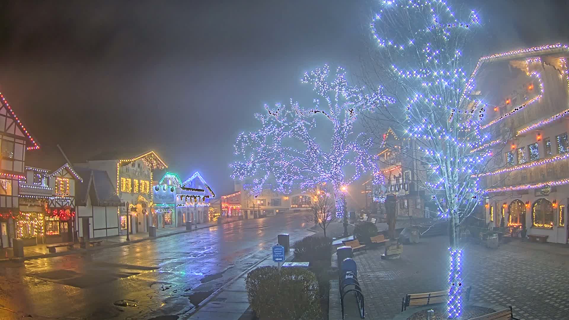 Leavenworth Village Downtown  Live Cam - Leavenworth, Chelan, Washington, USA