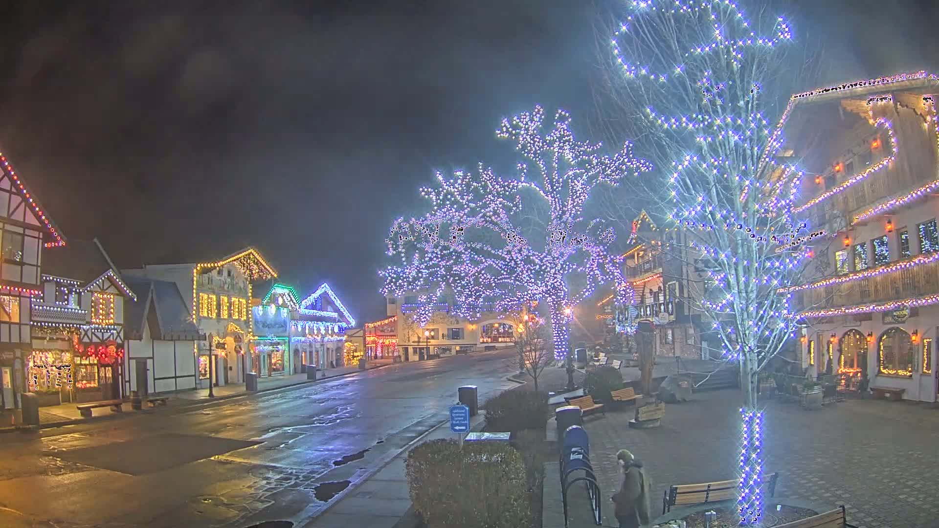 Leavenworth Village Downtown  Live Cam - Leavenworth, Chelan, Washington, USA