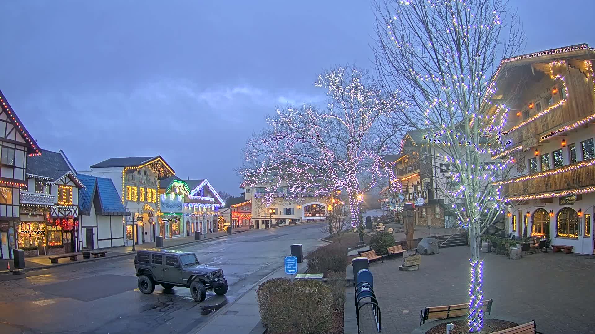 Leavenworth Village Downtown  Live Cam - Leavenworth, Chelan, Washington, USA