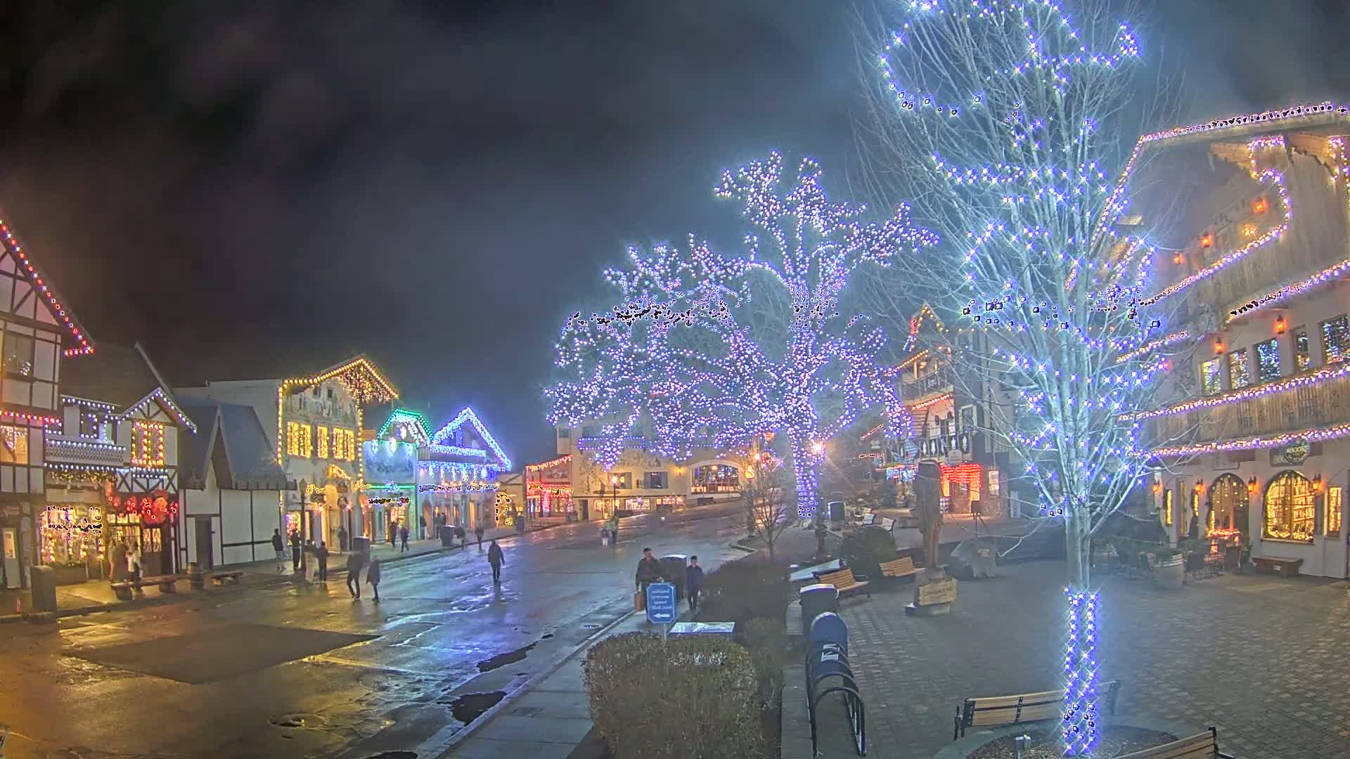 Leavenworth Village Downtown  Live Cam - Leavenworth, Chelan, Washington, USA