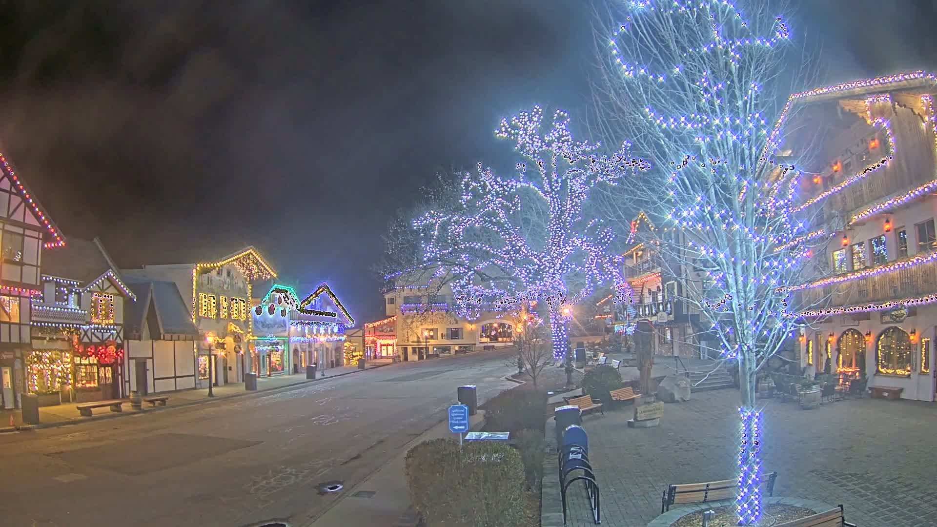 Leavenworth Village Downtown  Live Cam - Leavenworth, Chelan, Washington, USA