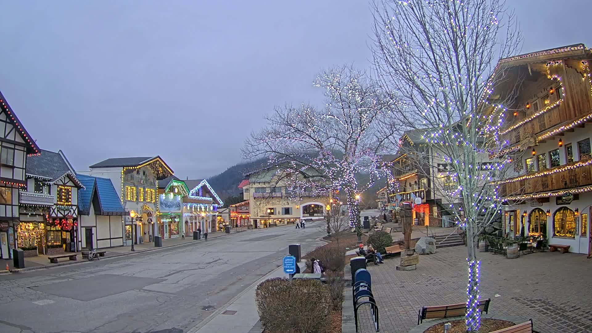 Leavenworth Village Downtown  Live Cam - Leavenworth, Chelan, Washington, USA