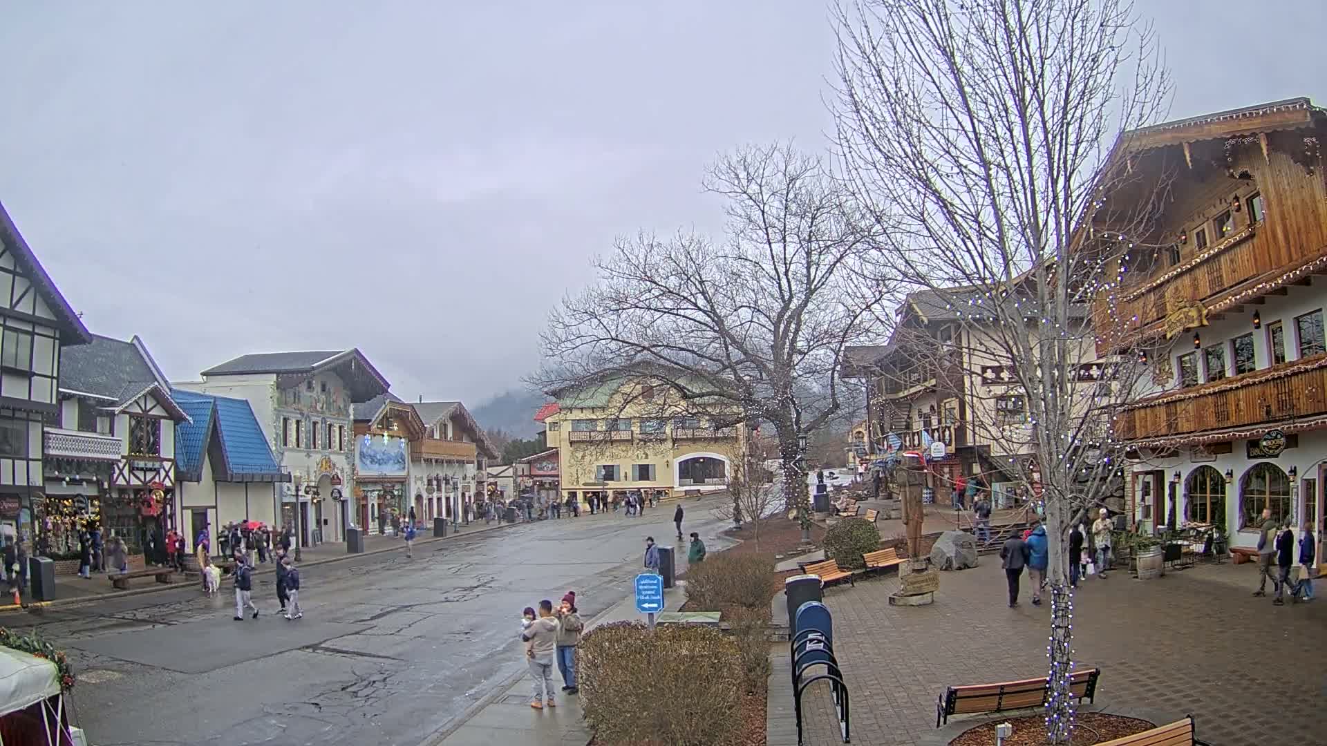 Leavenworth Village Downtown  Live Cam - Leavenworth, Chelan, Washington, USA