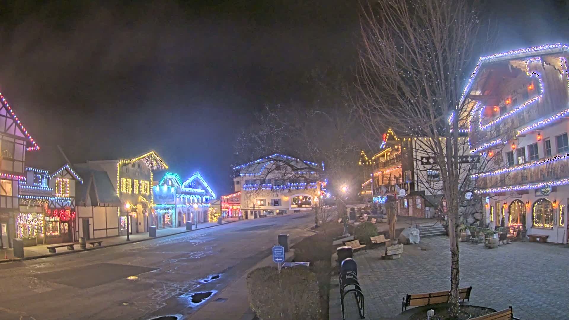 Leavenworth Village Downtown  Live Cam - Leavenworth, Chelan, Washington, USA