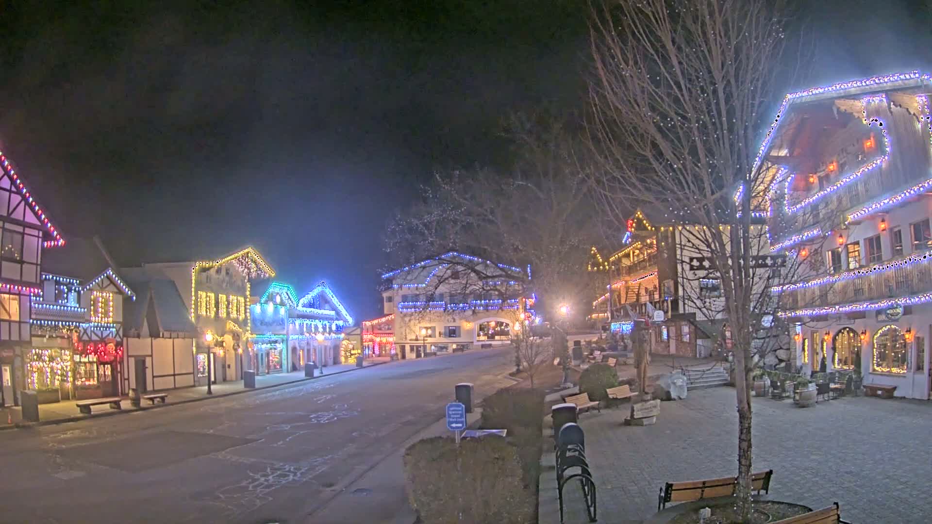 Leavenworth Village Downtown  Live Cam - Leavenworth, Chelan, Washington, USA