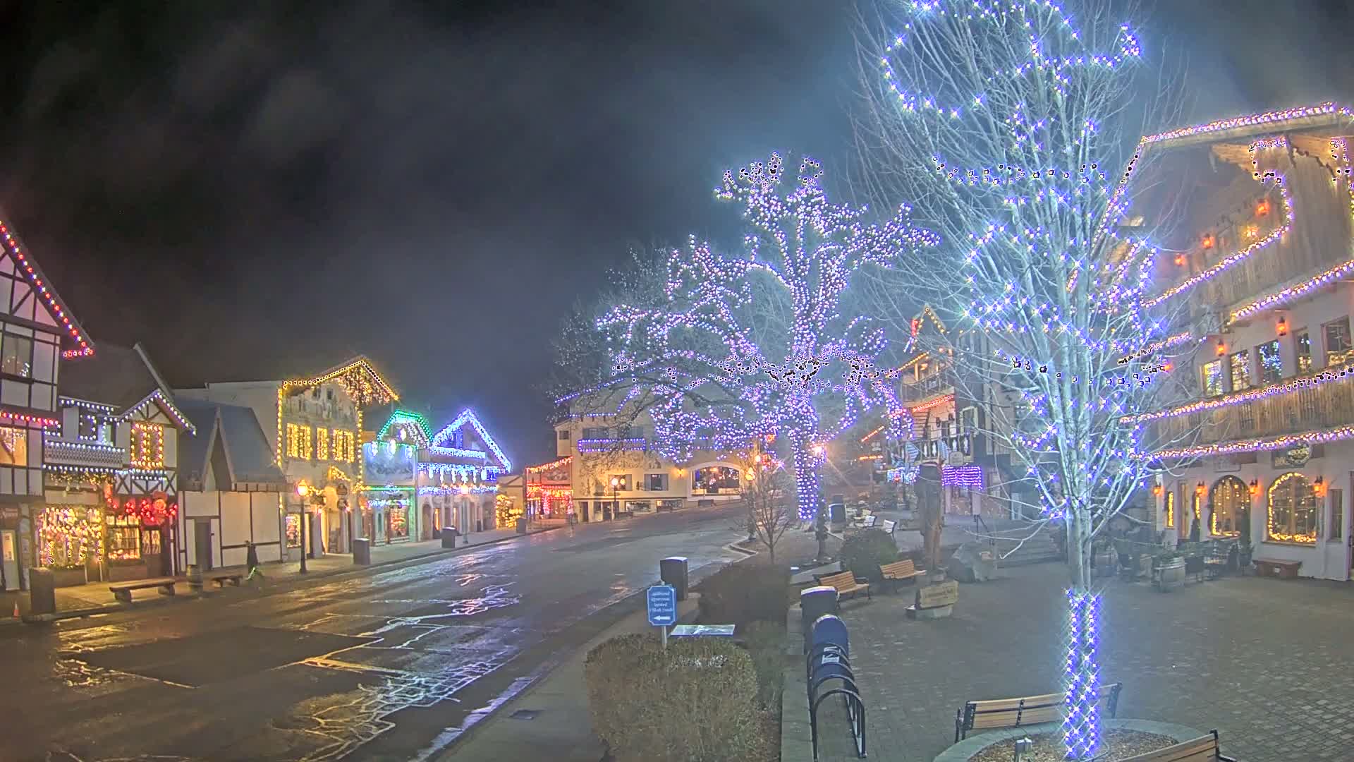 Leavenworth Village Downtown  Live Cam - Leavenworth, Chelan, Washington, USA