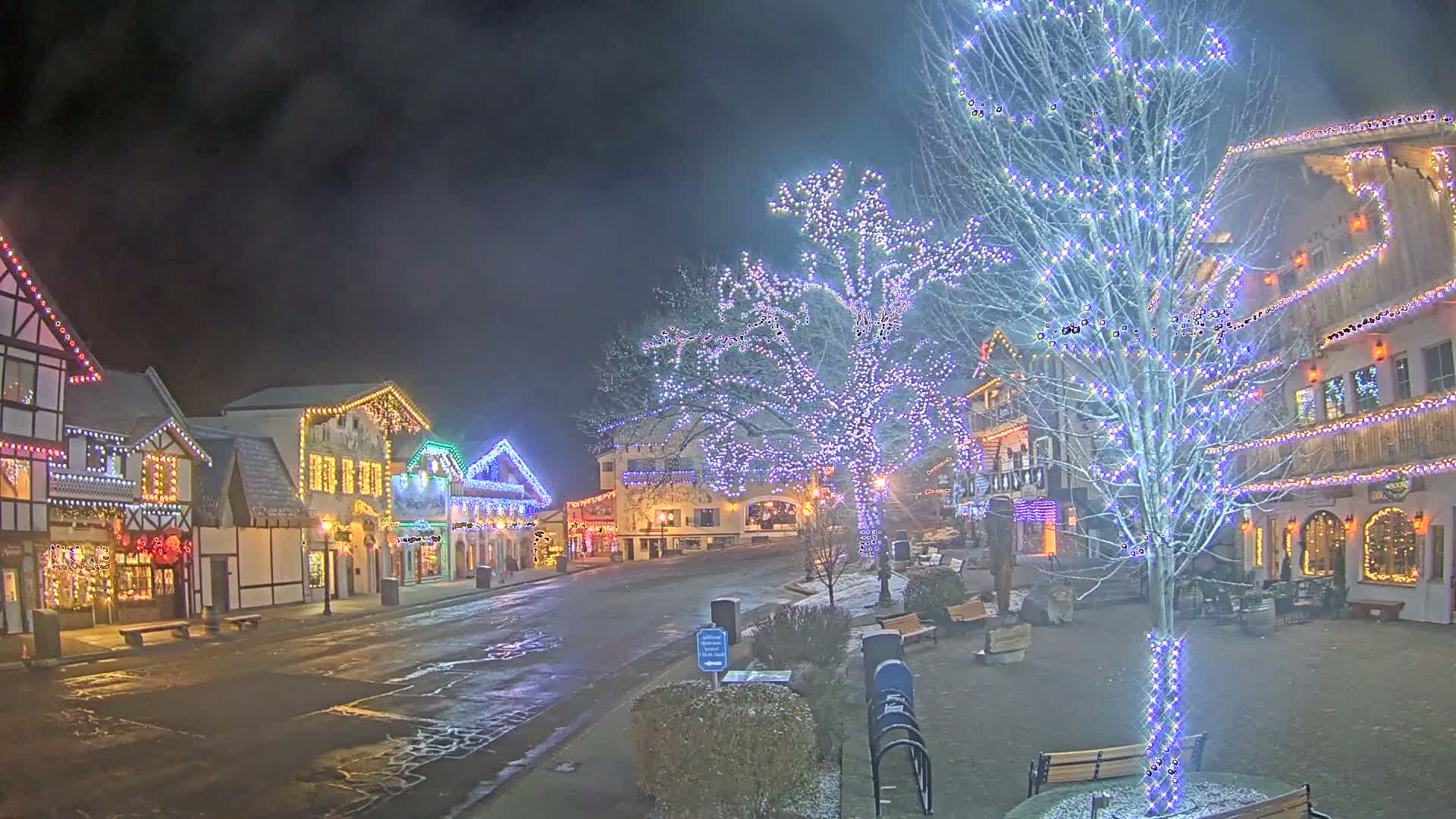 Leavenworth Village Downtown  Live Cam - Leavenworth, Chelan, Washington, USA