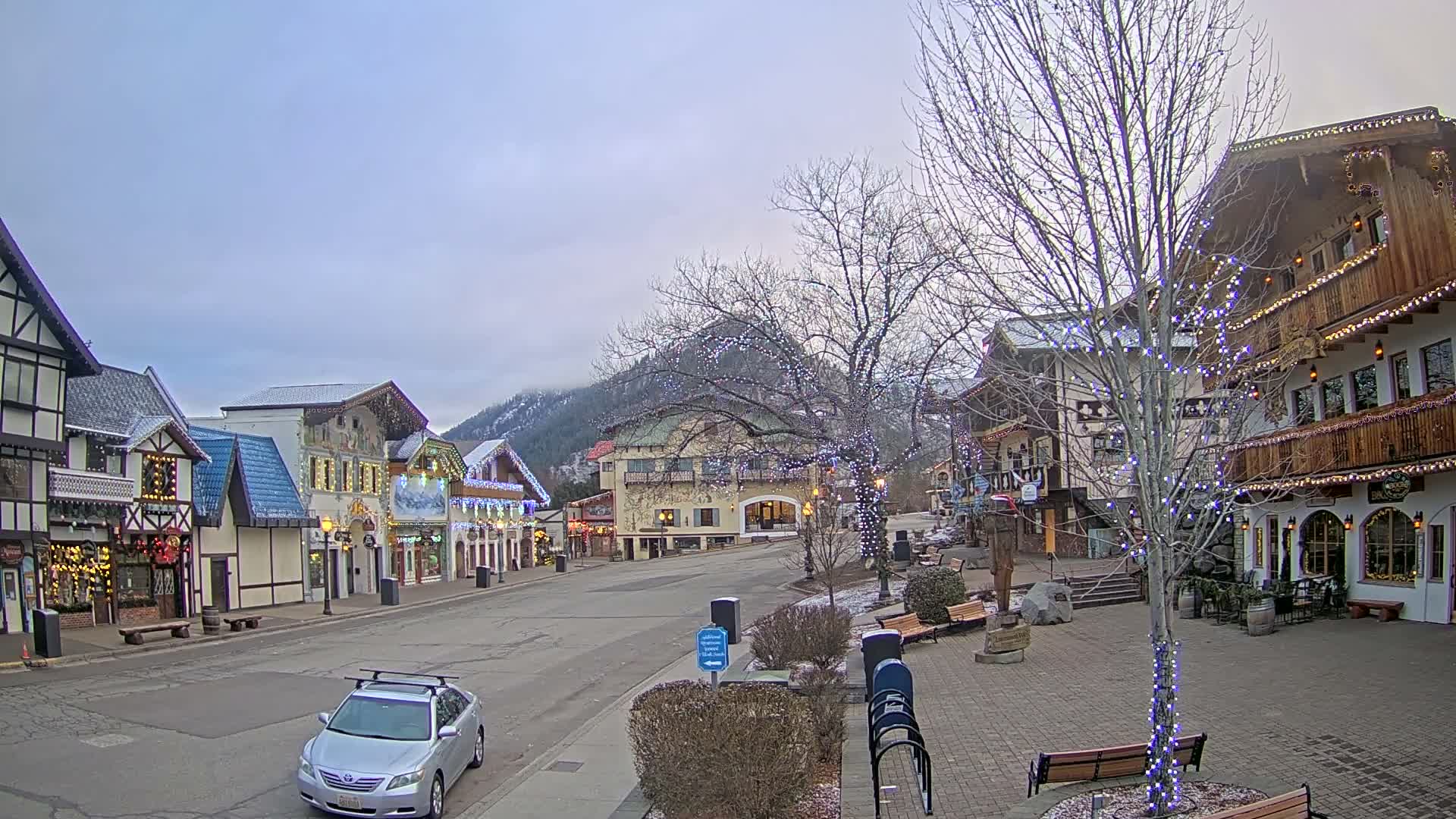 Leavenworth Village Downtown  Live Cam - Leavenworth, Chelan, Washington, USA