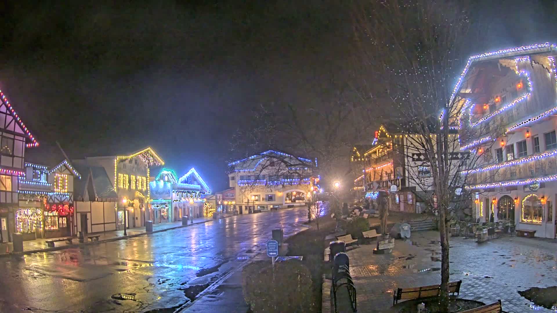 Leavenworth Village Downtown  Live Cam - Leavenworth, Chelan, Washington, USA