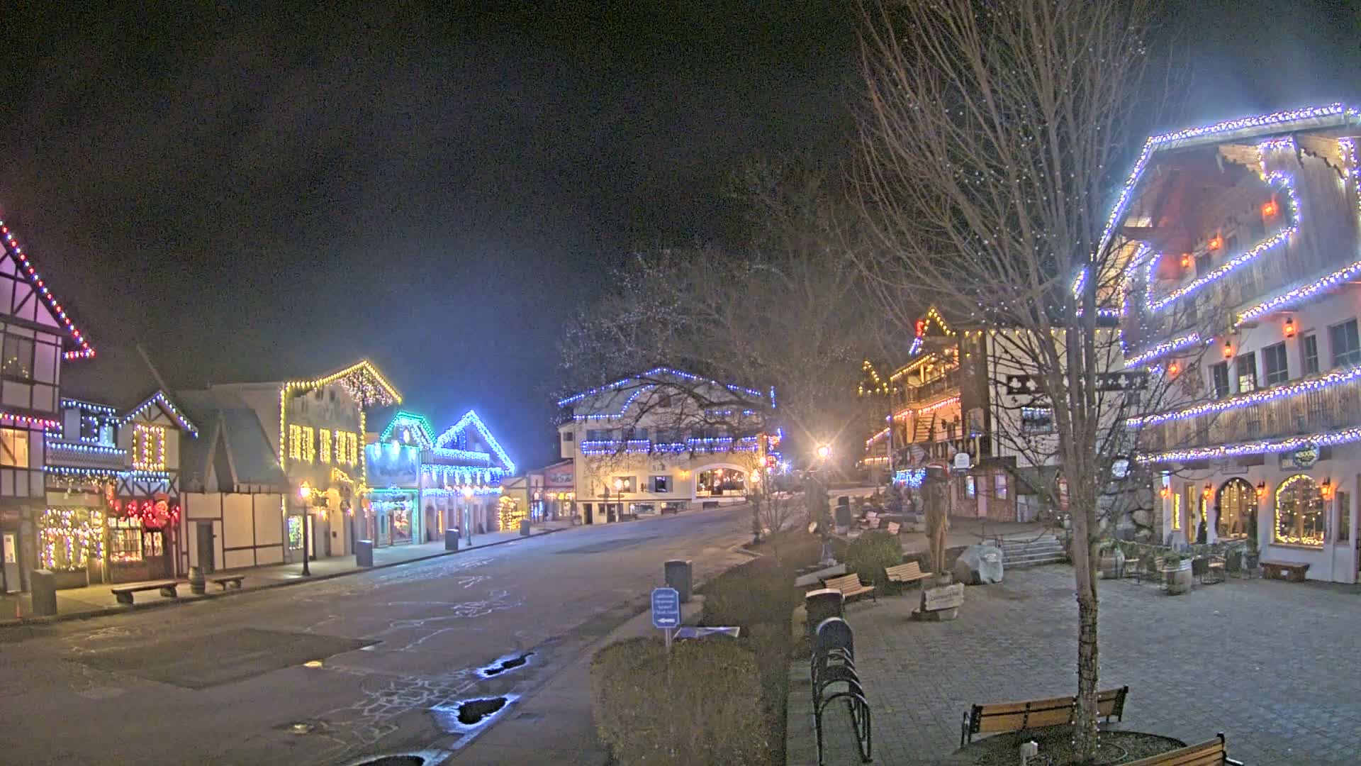 Leavenworth Village Downtown  Live Cam - Leavenworth, Chelan, Washington, USA