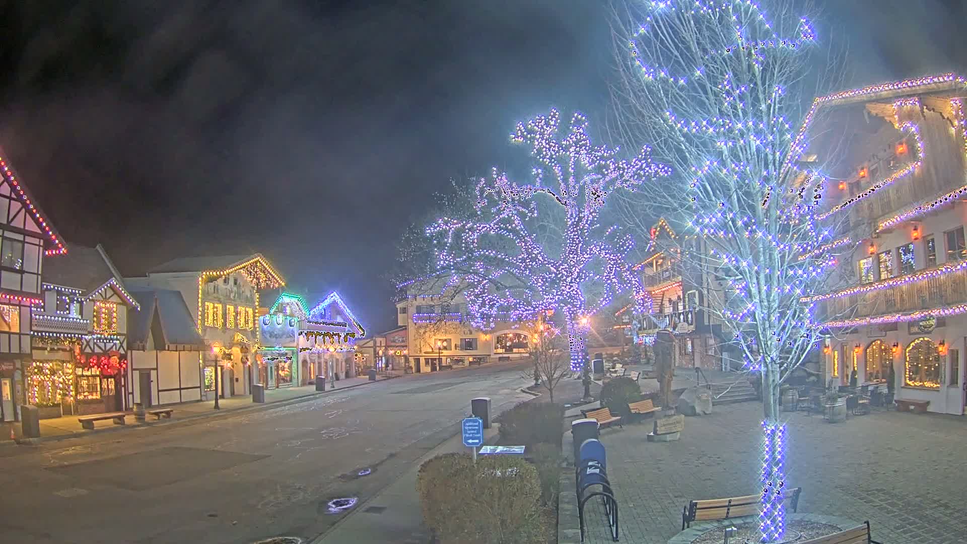 Leavenworth Village Downtown  Live Cam - Leavenworth, Chelan, Washington, USA