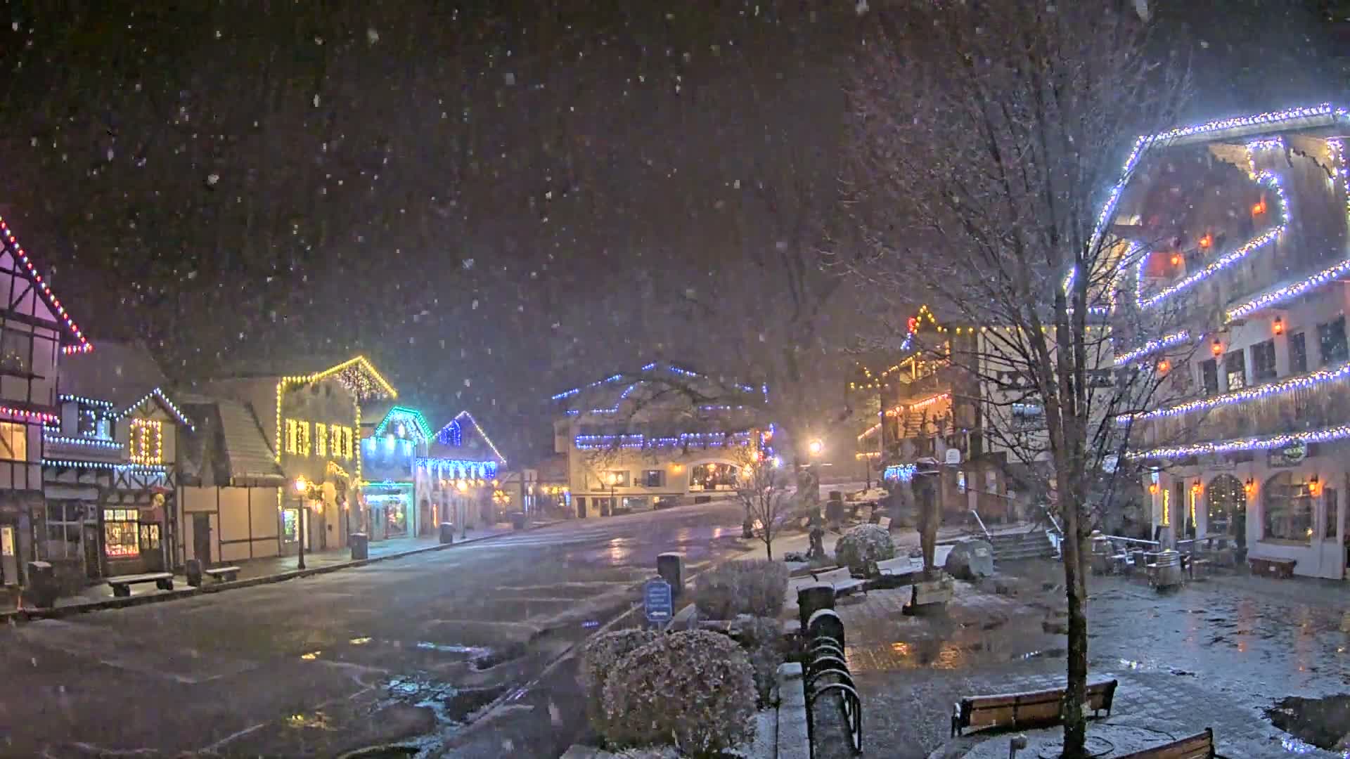 Leavenworth Village Downtown  Live Cam - Leavenworth, Chelan, Washington, USA