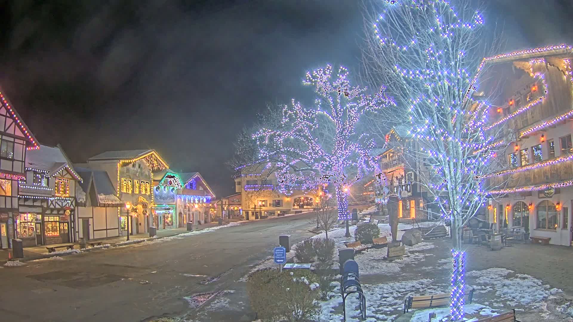 Leavenworth Village Downtown  Live Cam - Leavenworth, Chelan, Washington, USA
