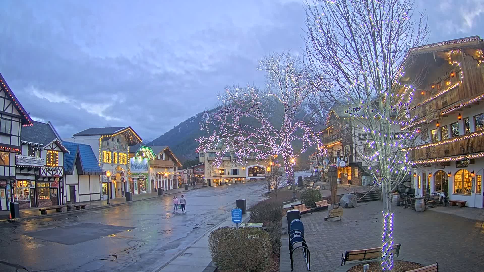 Leavenworth Village Downtown  Live Cam - Leavenworth, Chelan, Washington, USA
