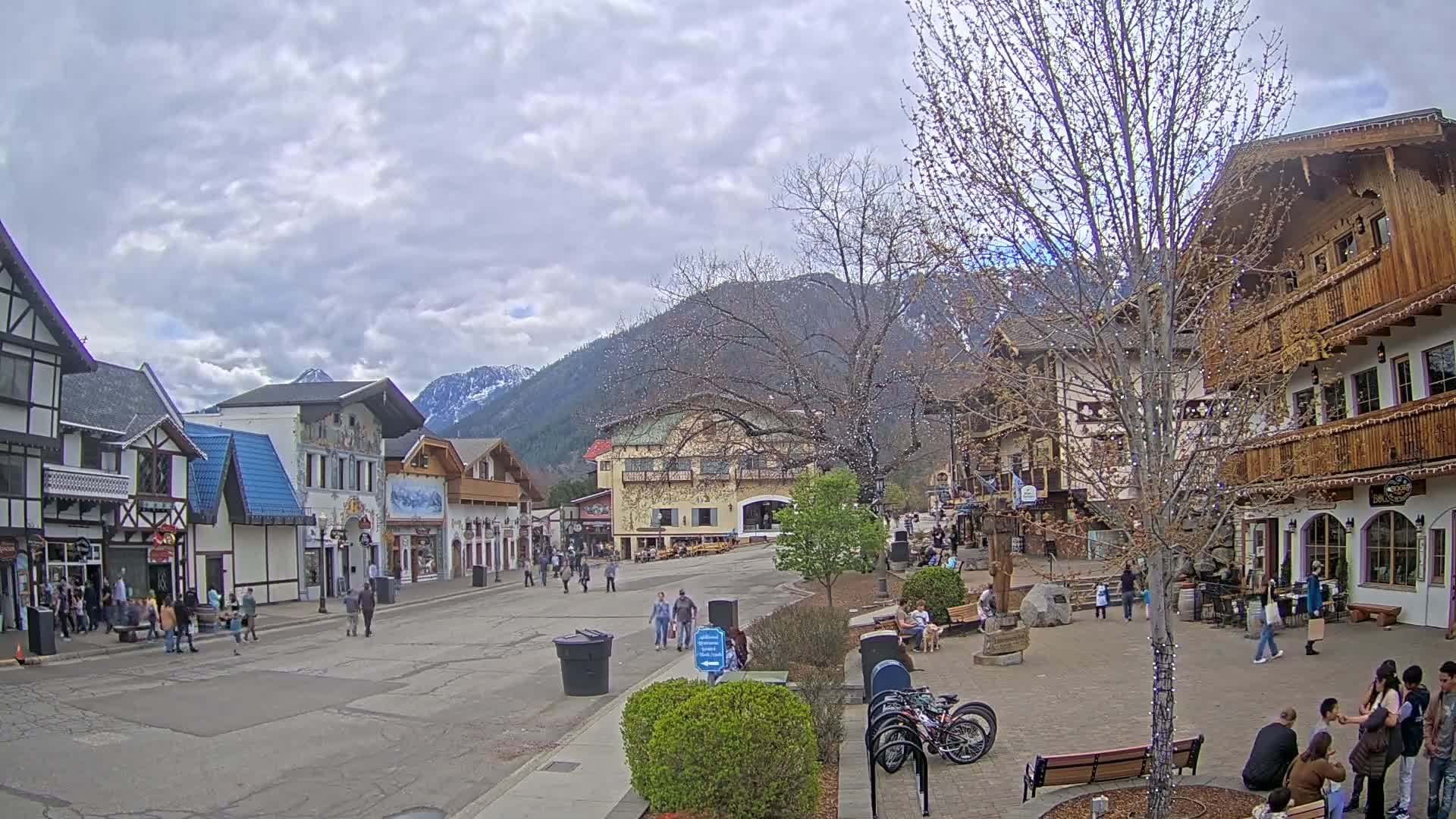 Leavenworth Village Downtown  Live Cam - Leavenworth, Chelan, Washington, USA