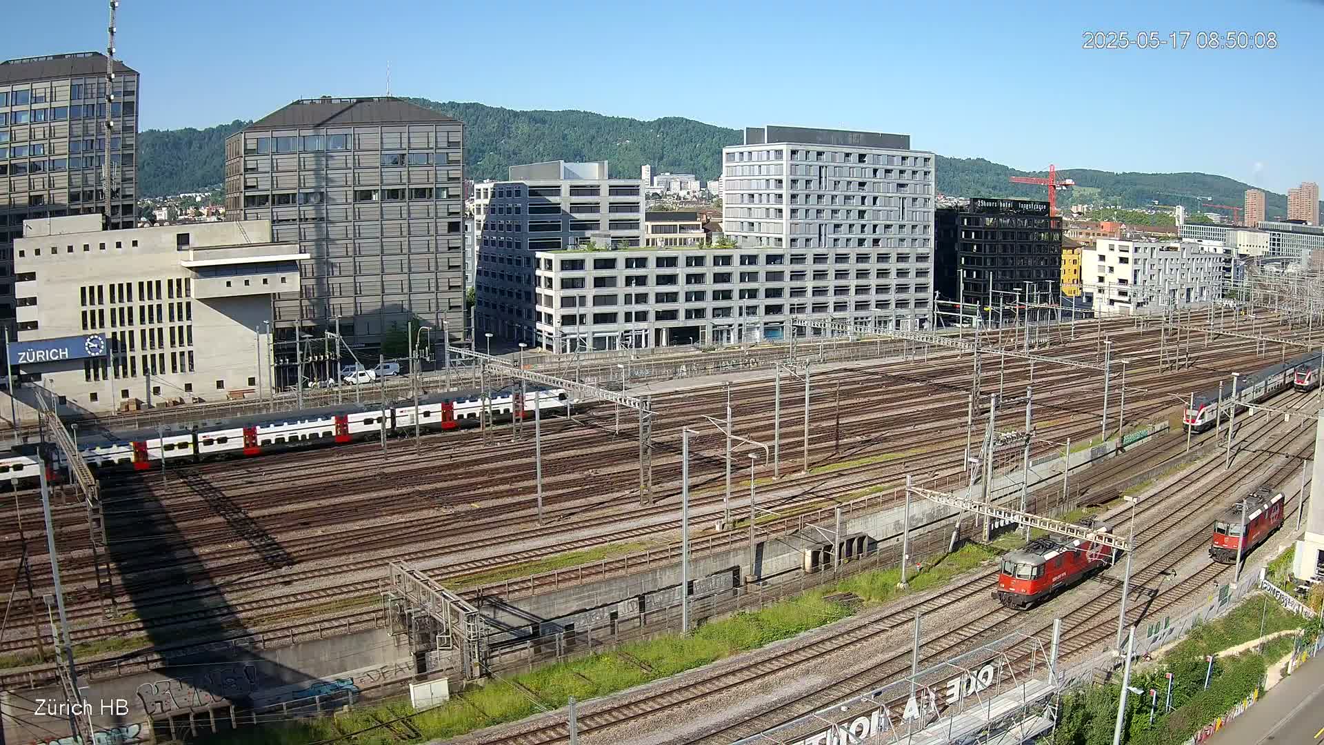 Zurich City & Zürich HB Main Train Station Live Cam - (Kreis 4)Aussersihl, Zurich, Switzerland