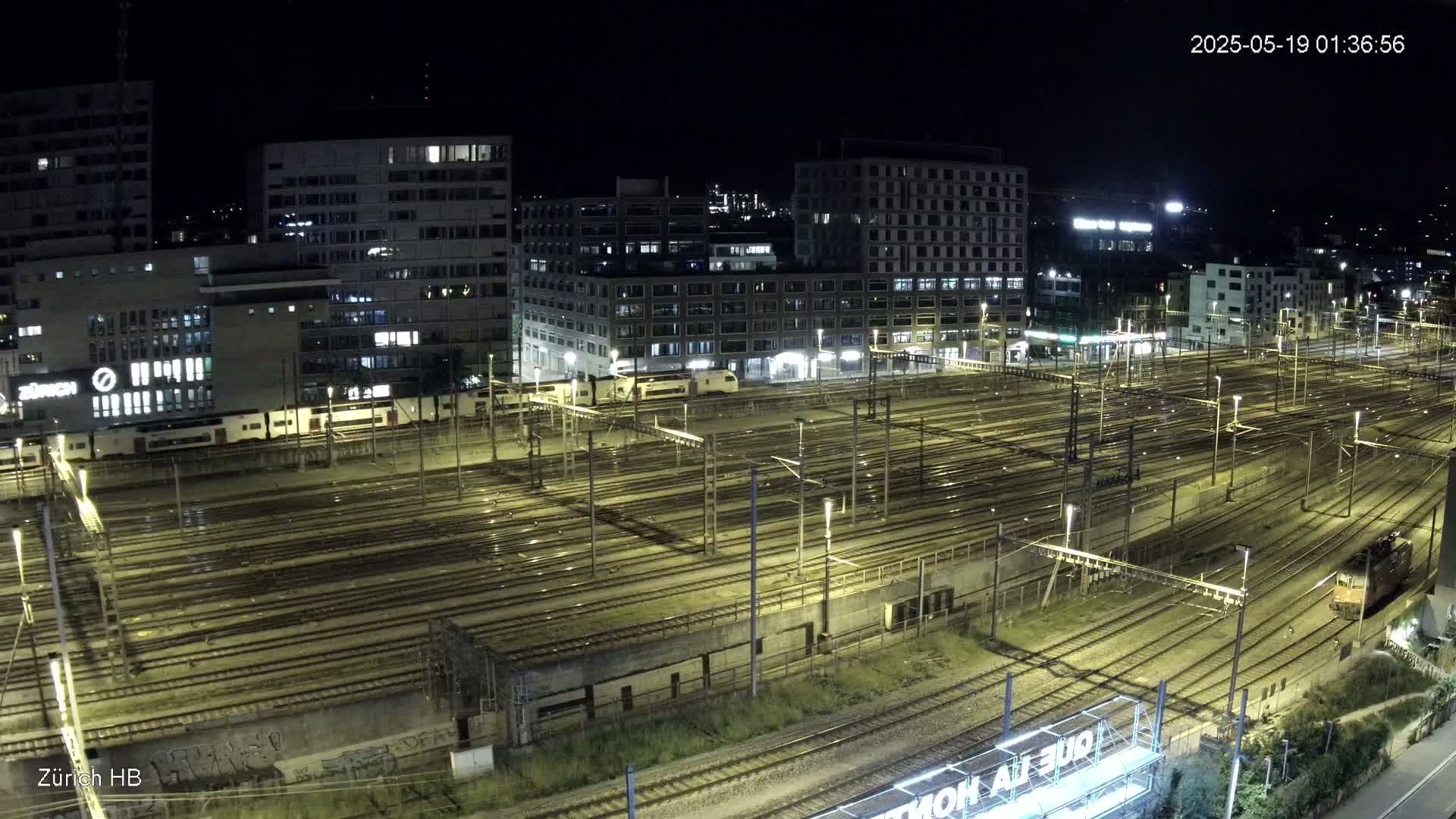 Zurich City & Zürich HB Main Train Station Live Cam - (Kreis 4)Aussersihl, Zurich, Switzerland