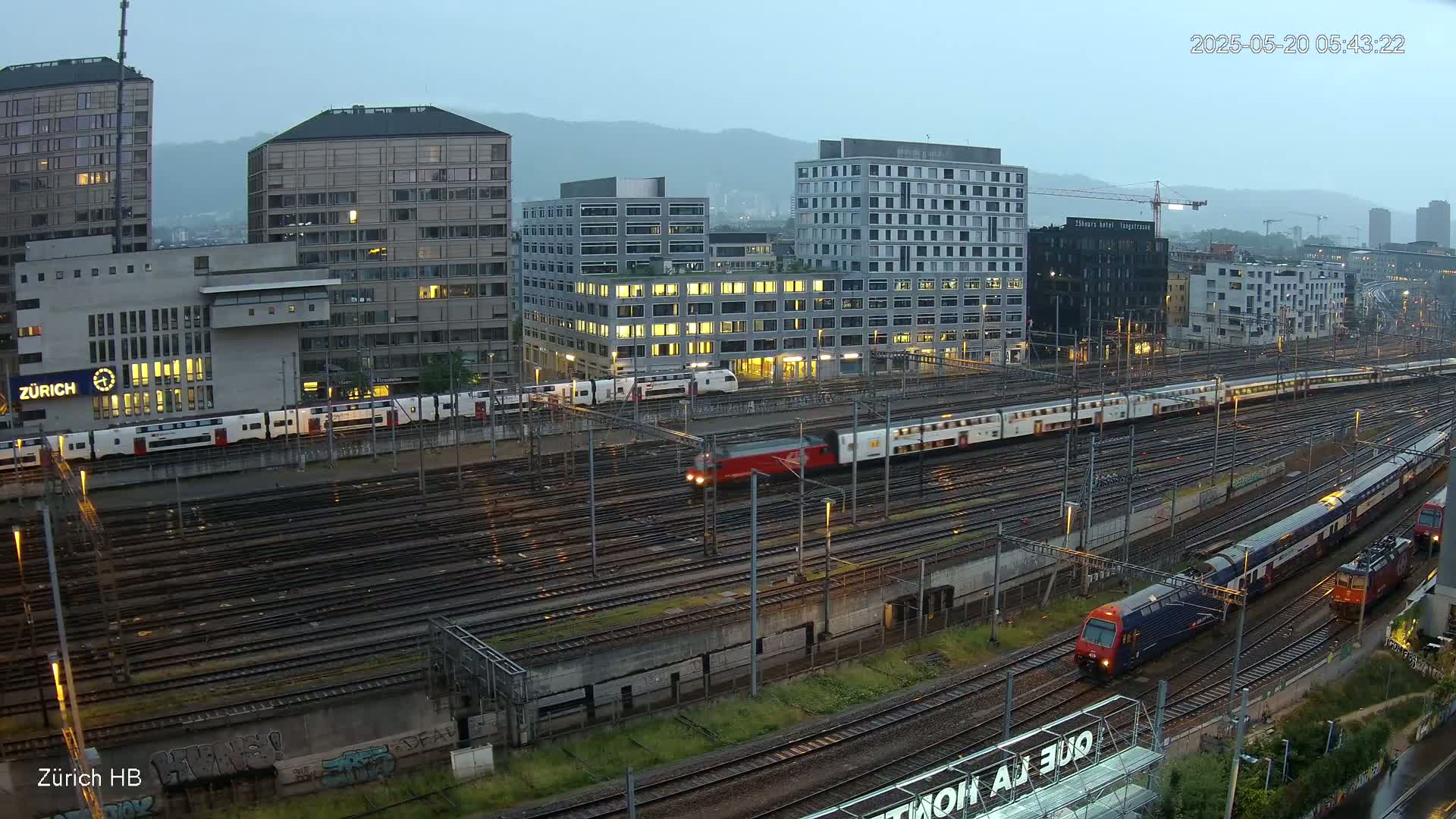 Zurich City & Zürich HB Main Train Station Live Cam - (Kreis 4)Aussersihl, Zurich, Switzerland