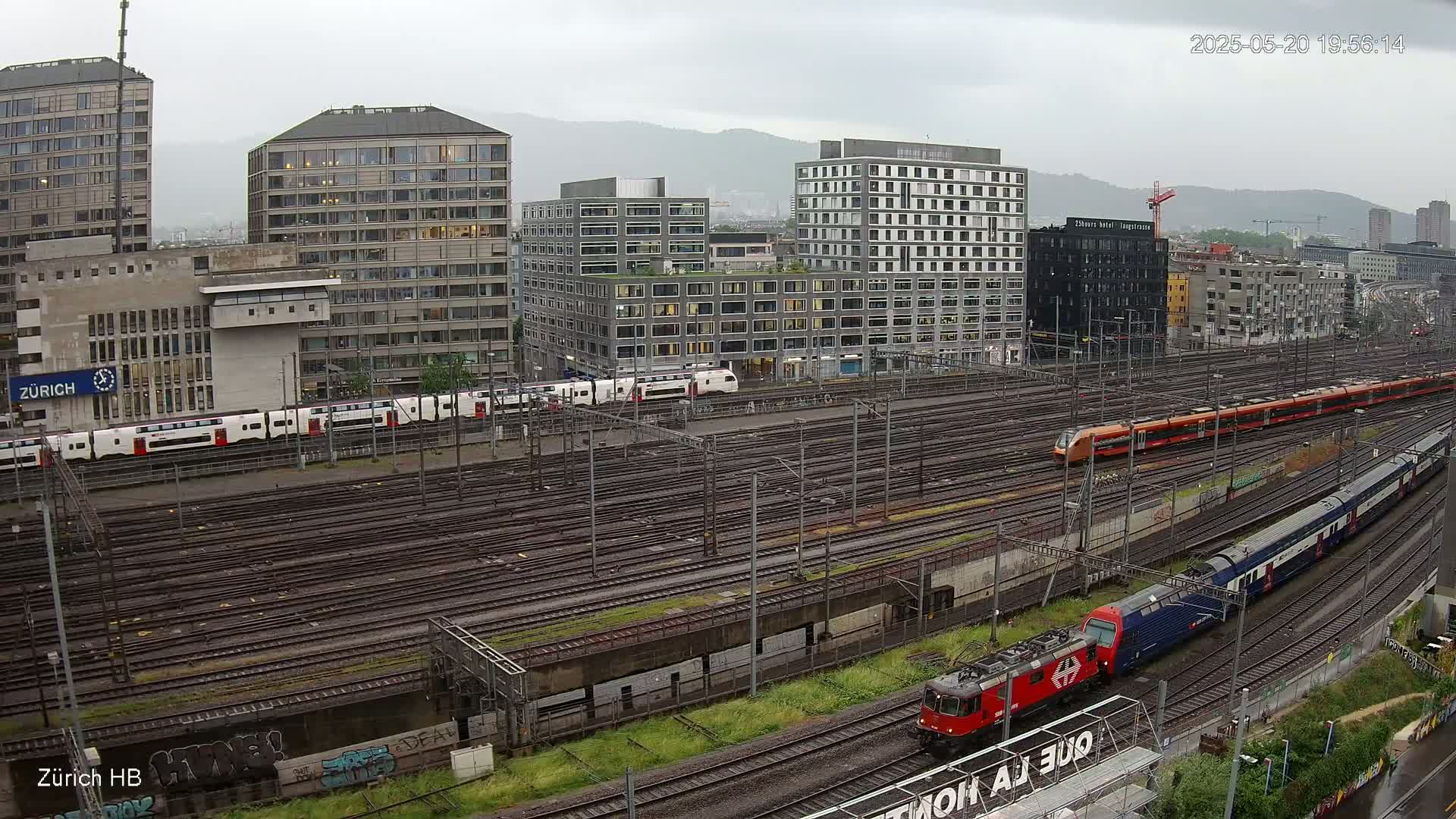 Zurich City & Zürich HB Main Train Station Live Cam - (Kreis 4)Aussersihl, Zurich, Switzerland