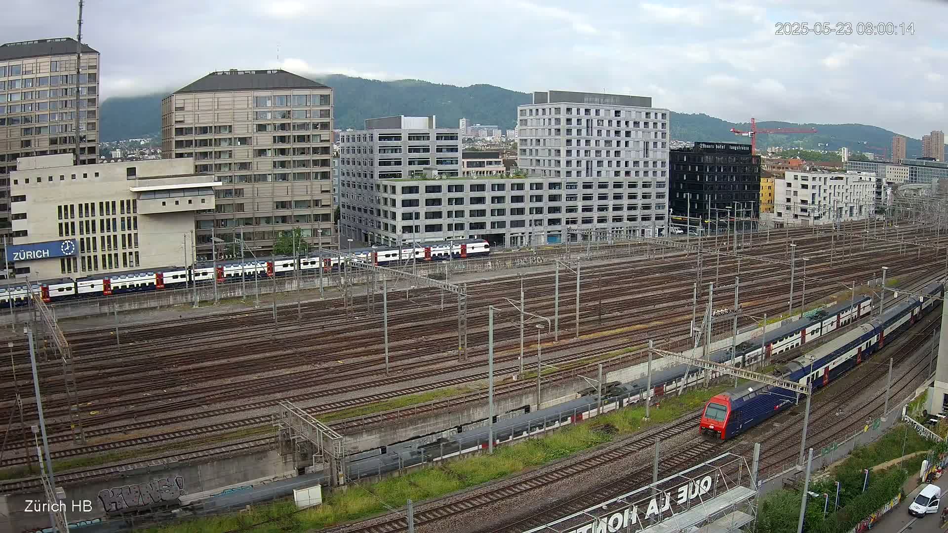 Zurich City & Zürich HB Main Train Station Live Cam - (Kreis 4)Aussersihl, Zurich, Switzerland