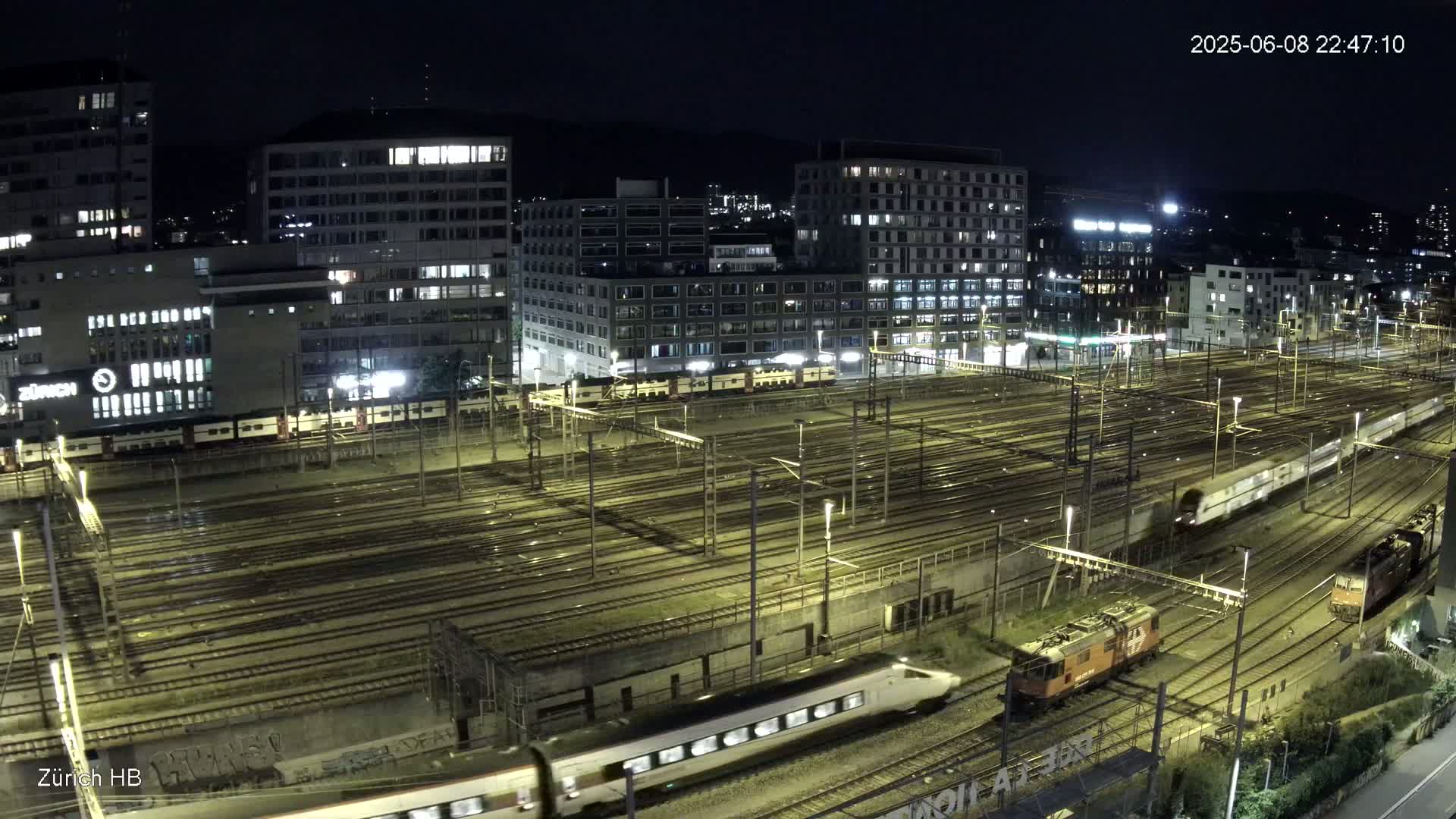 Zurich City & Zürich HB Main Train Station Live Cam - (Kreis 4)Aussersihl, Zurich, Switzerland