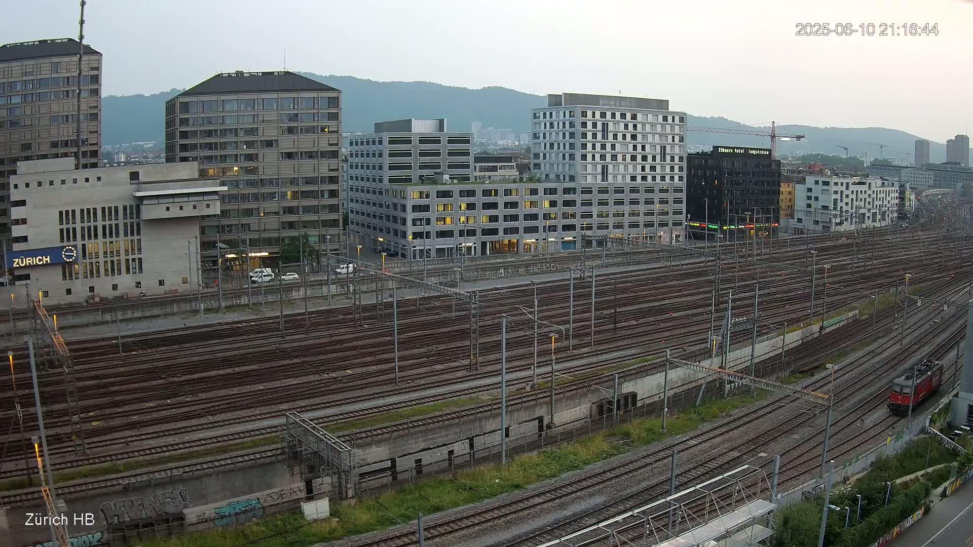 Zurich City & Zürich HB Main Train Station Live Cam - (Kreis 4)Aussersihl, Zurich, Switzerland