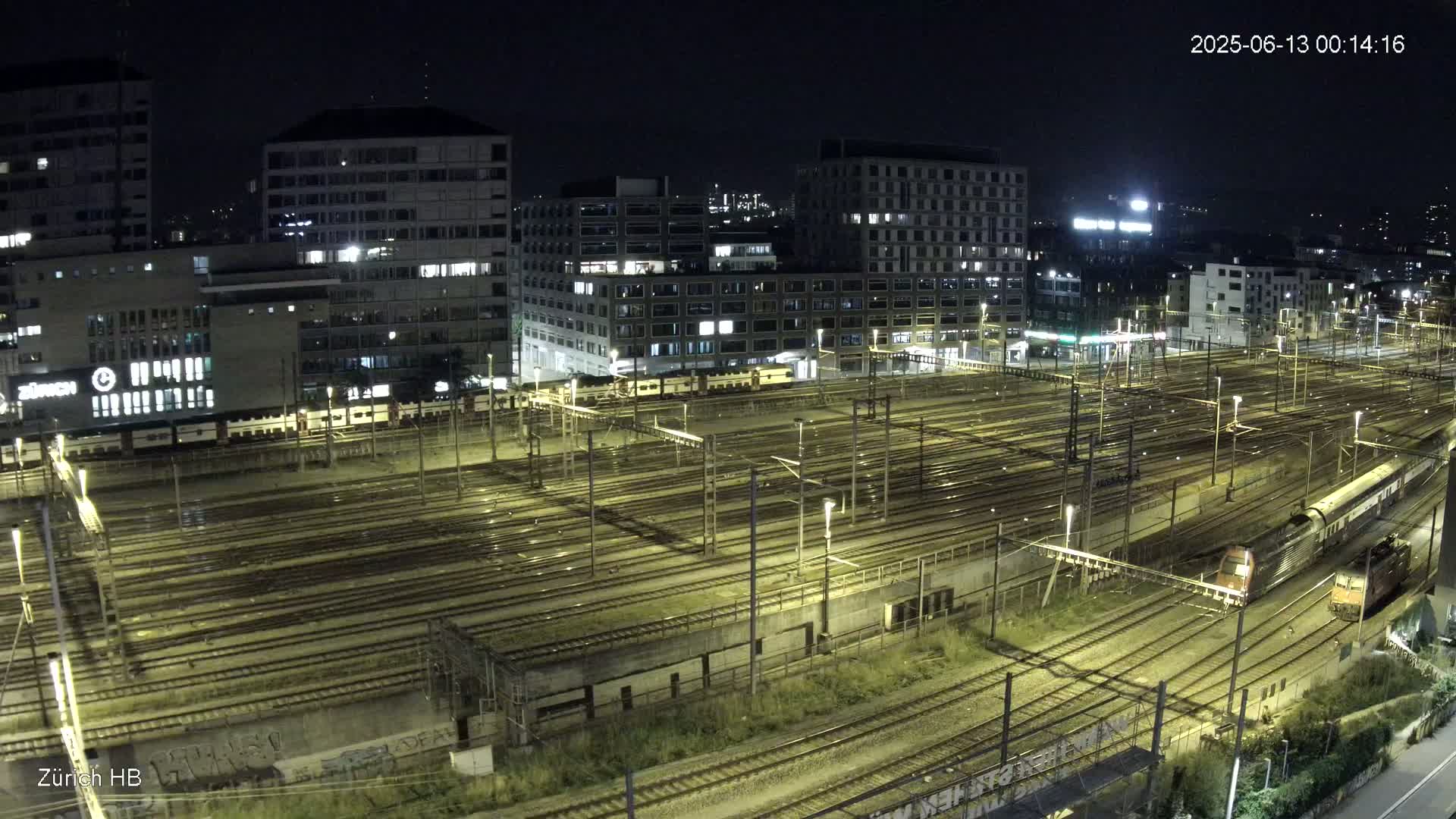 Zurich City & Zürich HB Main Train Station Live Cam - (Kreis 4)Aussersihl, Zurich, Switzerland