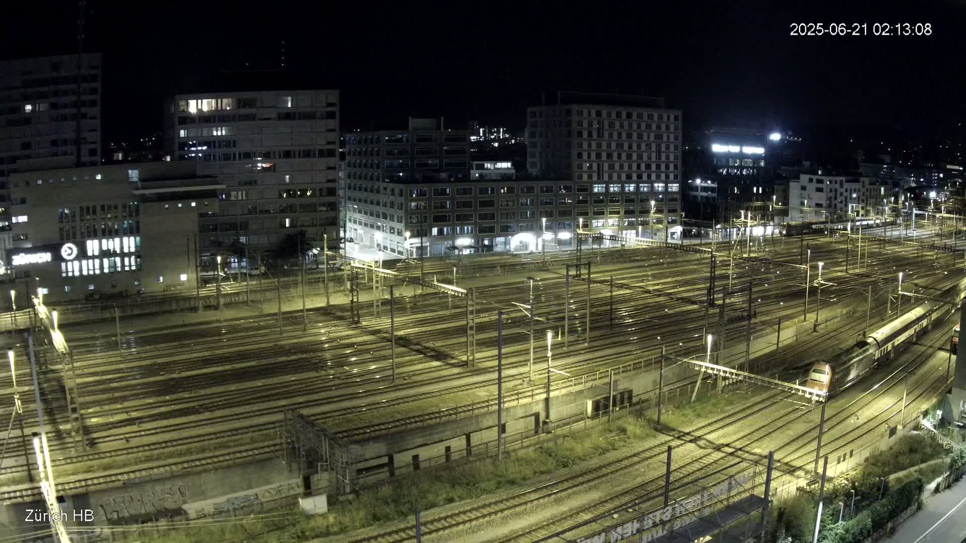 Zurich City & Zürich HB Main Train Station Live Cam - (Kreis 4)Aussersihl, Zurich, Switzerland