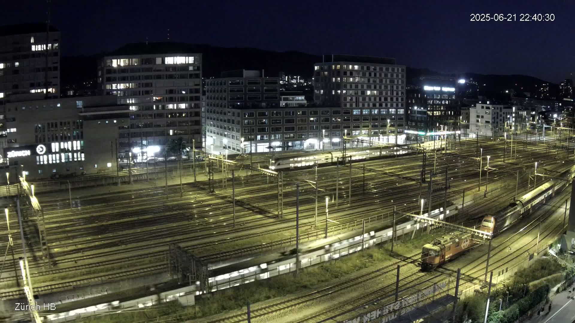 Zurich City & Zürich HB Main Train Station Live Cam - (Kreis 4)Aussersihl, Zurich, Switzerland
