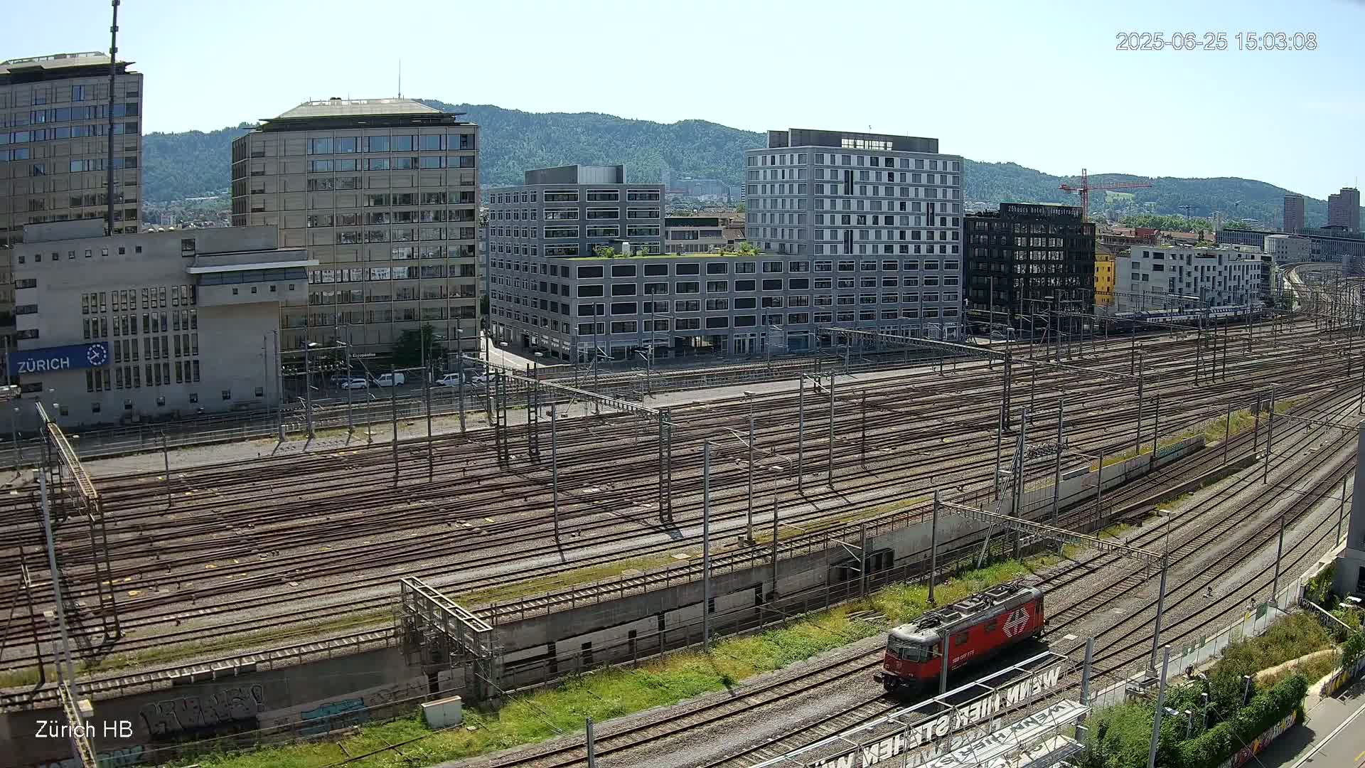 Zurich City & Zürich HB Main Train Station Live Cam - (Kreis 4)Aussersihl, Zurich, Switzerland