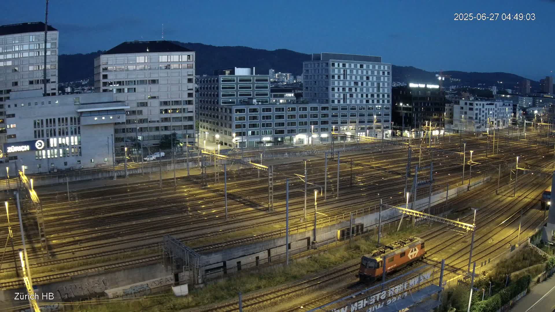 Zurich City & Zürich HB Main Train Station Live Cam - (Kreis 4)Aussersihl, Zurich, Switzerland