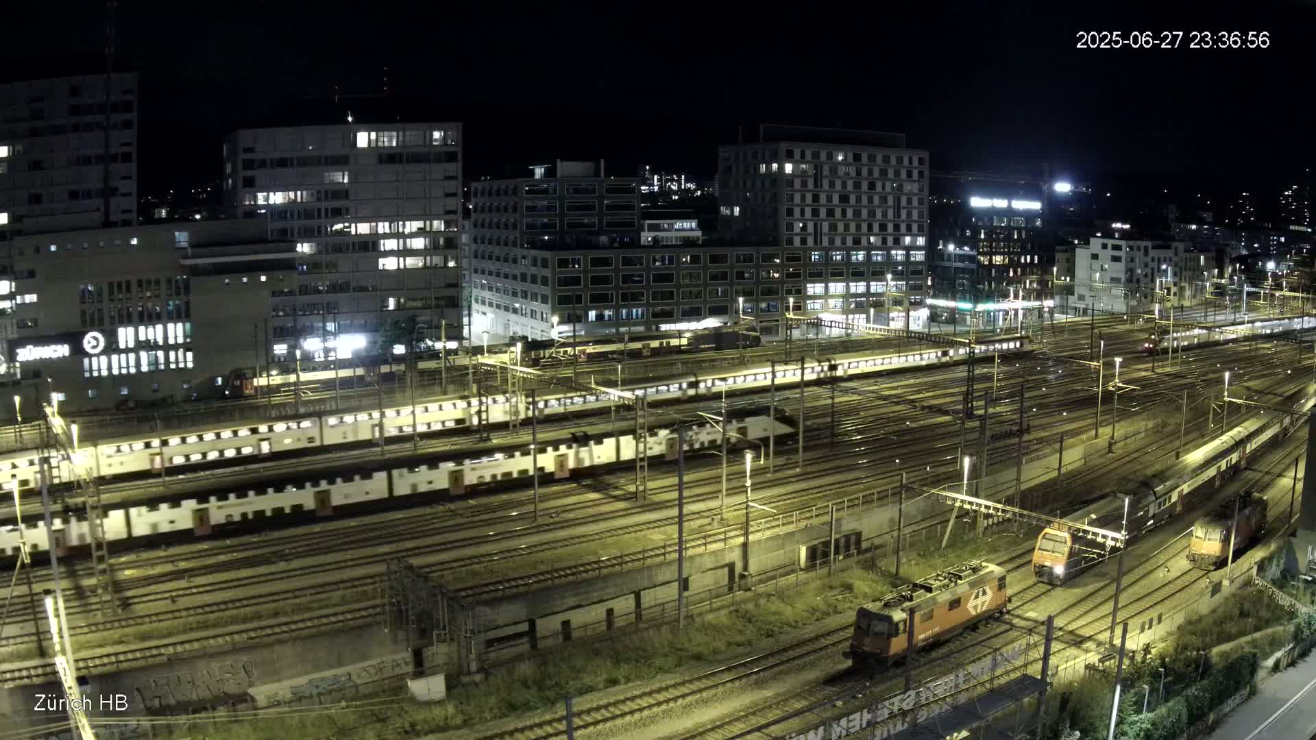 Zurich City & Zürich HB Main Train Station Live Cam - (Kreis 4)Aussersihl, Zurich, Switzerland