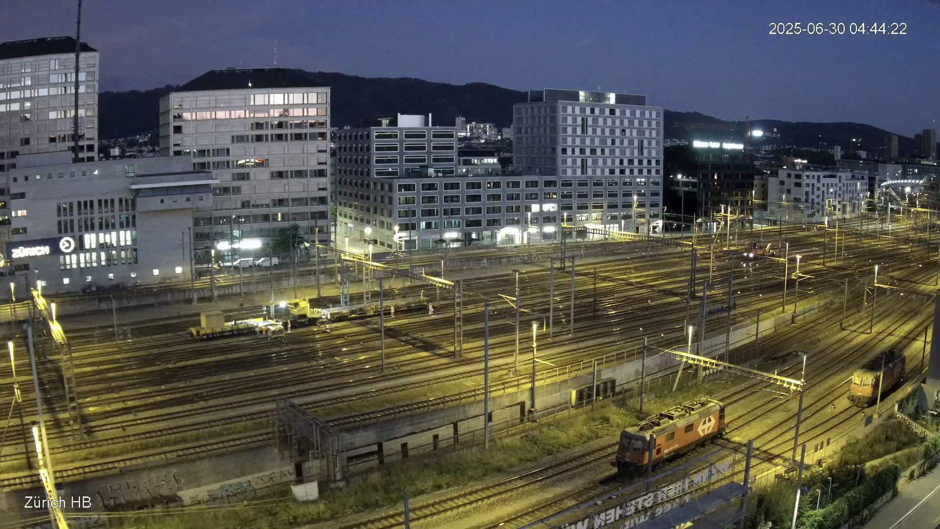 Zurich City & Zürich HB Main Train Station Live Cam - (Kreis 4)Aussersihl, Zurich, Switzerland