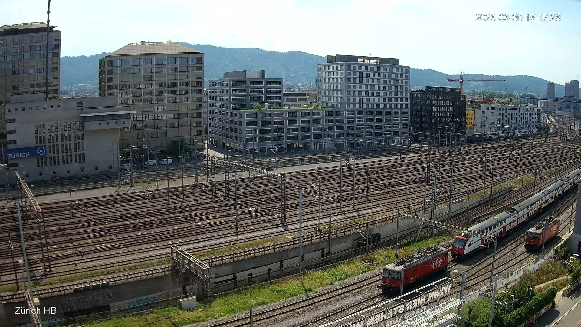 Zurich City & Zürich HB Main Train Station Live Cam - (Kreis 4)Aussersihl, Zurich, Switzerland