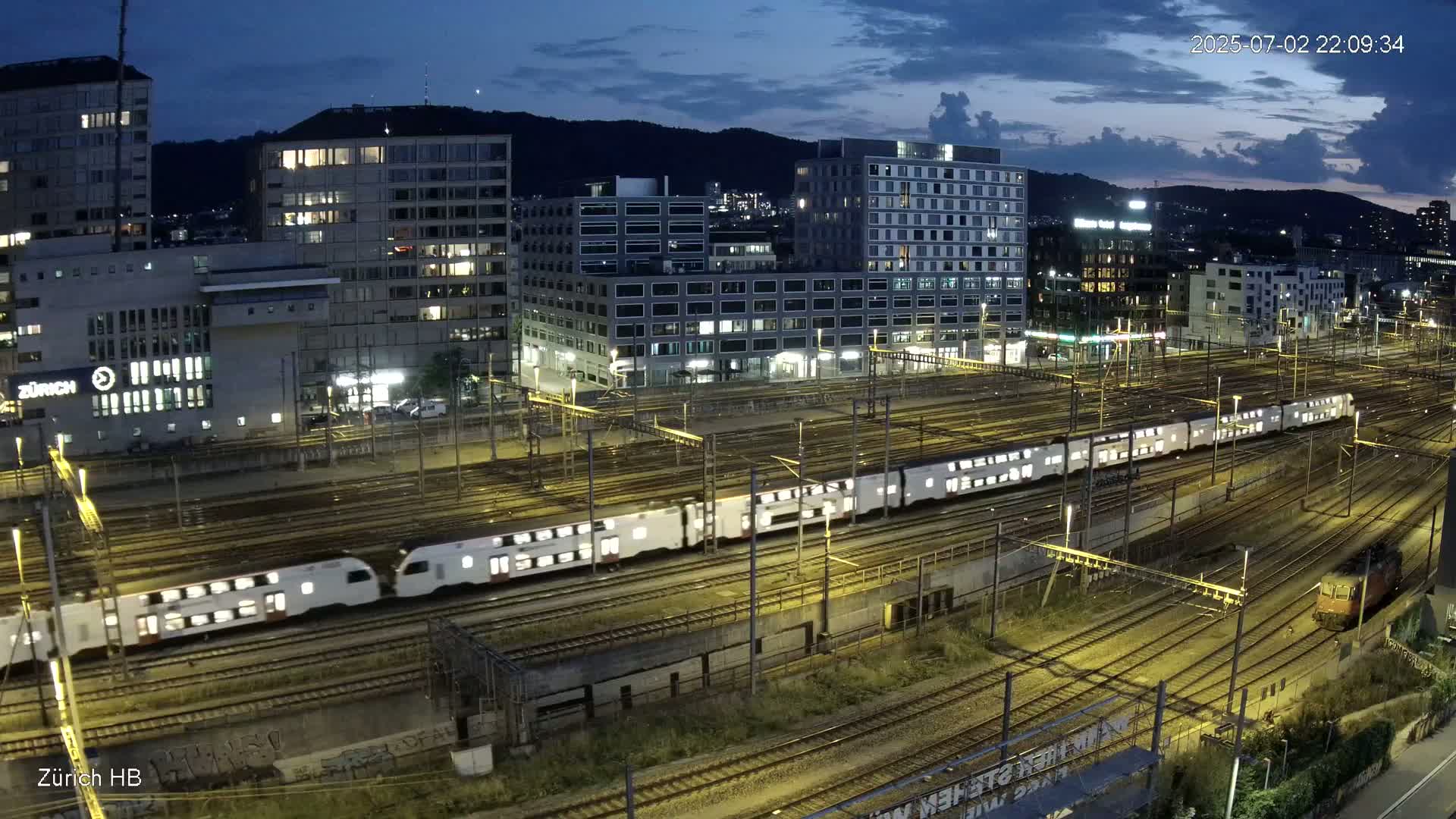 Zurich City & Zürich HB Main Train Station Live Cam - (Kreis 4)Aussersihl, Zurich, Switzerland