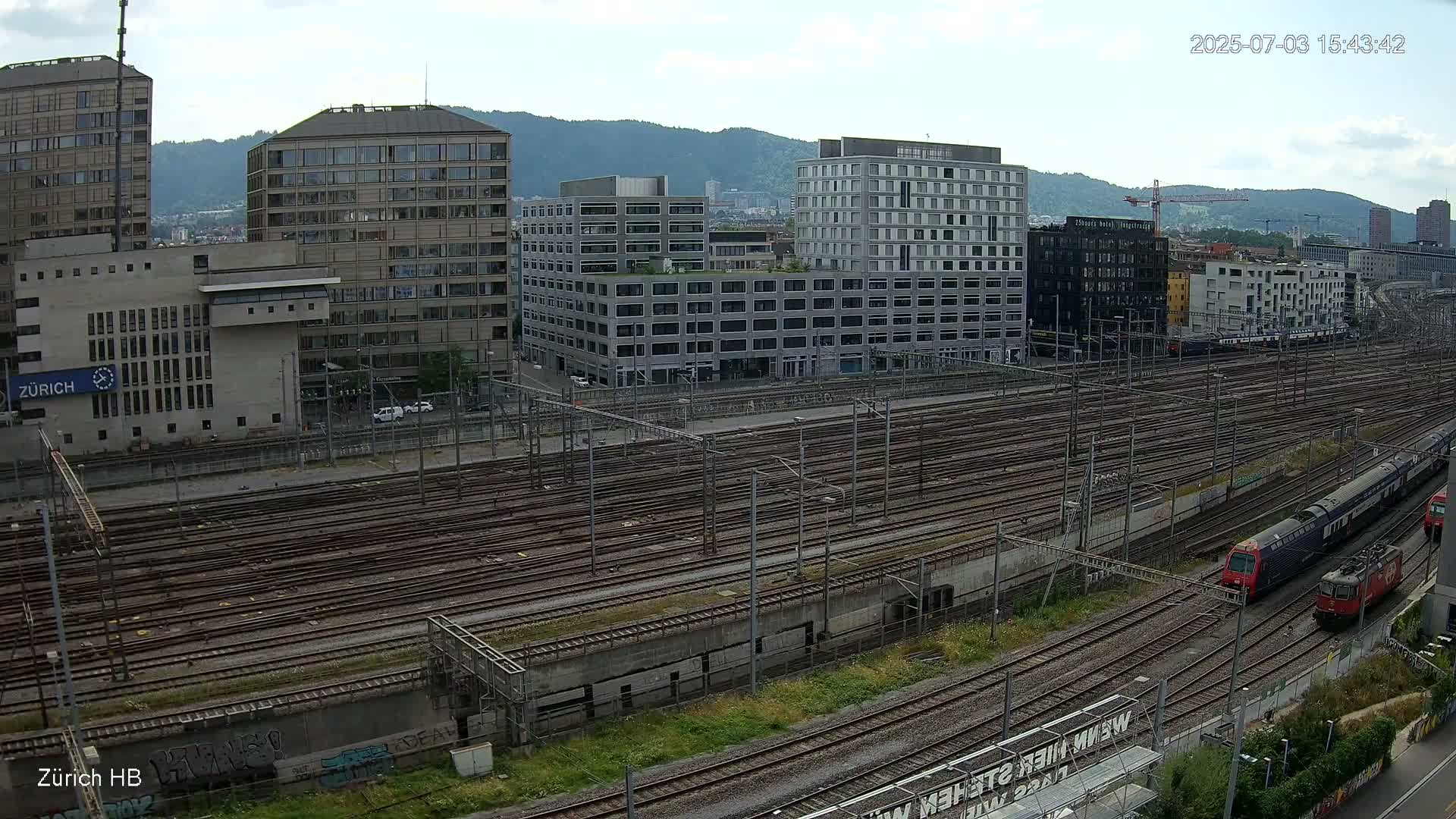 Zurich City & Zürich HB Main Train Station Live Cam - (Kreis 4)Aussersihl, Zurich, Switzerland