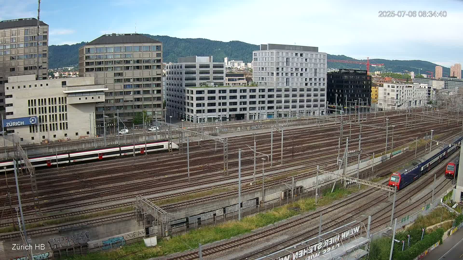 Zurich City & Zürich HB Main Train Station Live Cam - (Kreis 4)Aussersihl, Zurich, Switzerland