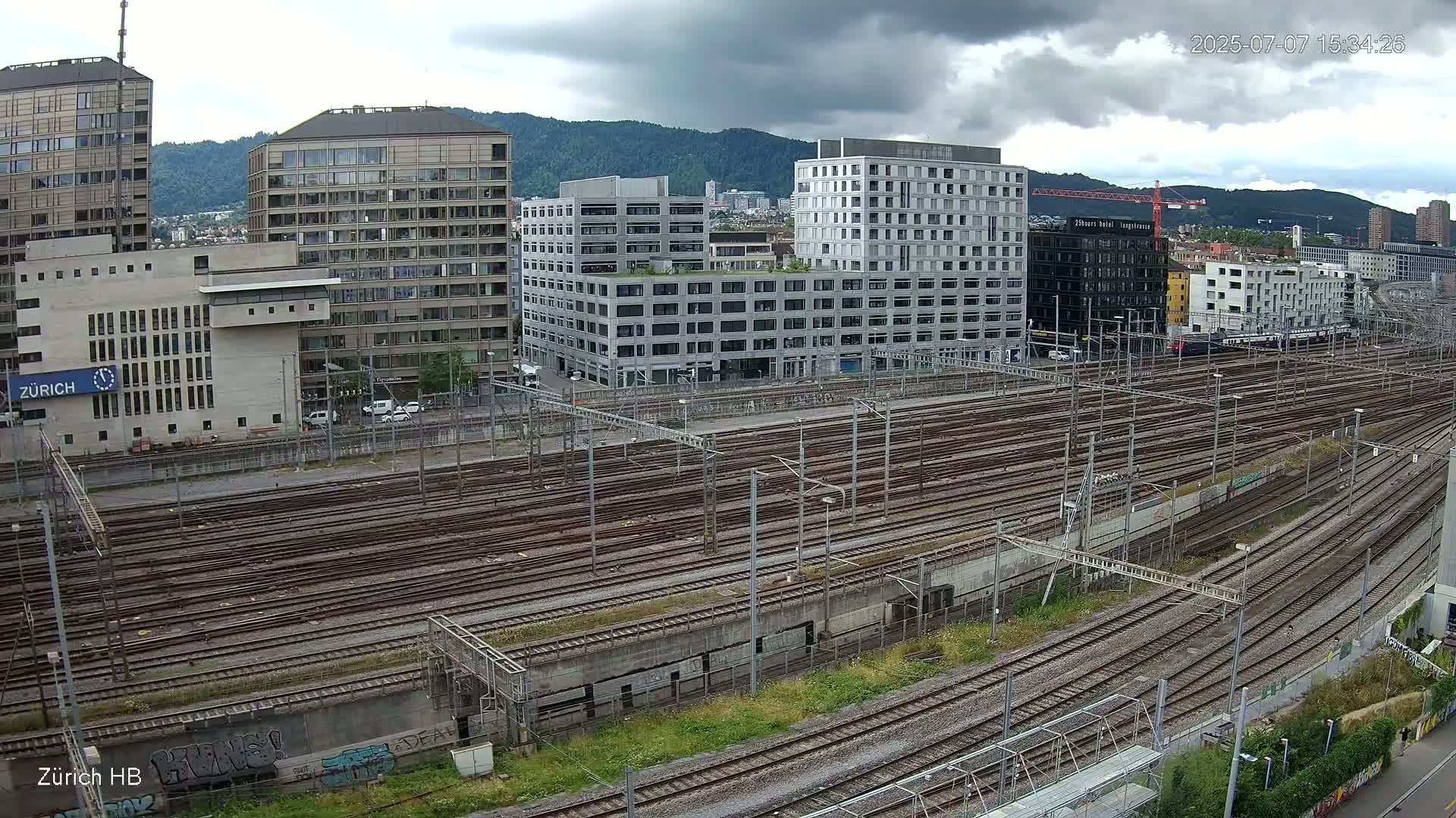 Zurich City & Zürich HB Main Train Station Live Cam - (Kreis 4)Aussersihl, Zurich, Switzerland