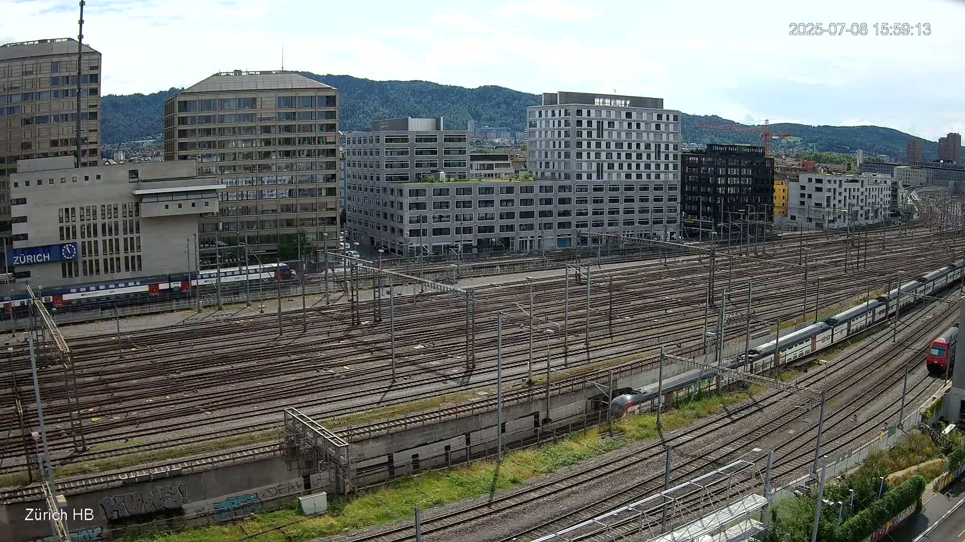 Zurich City & Zürich HB Main Train Station Live Cam - (Kreis 4)Aussersihl, Zurich, Switzerland
