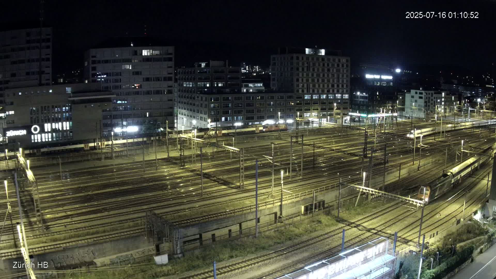 Zurich City & Zürich HB Main Train Station Live Cam - (Kreis 4)Aussersihl, Zurich, Switzerland