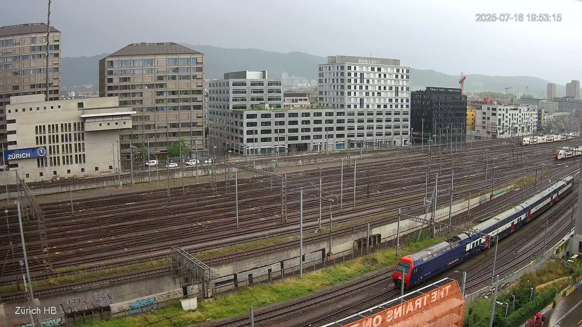Zurich City & Zürich HB Main Train Station Live Cam - (Kreis 4)Aussersihl, Zurich, Switzerland