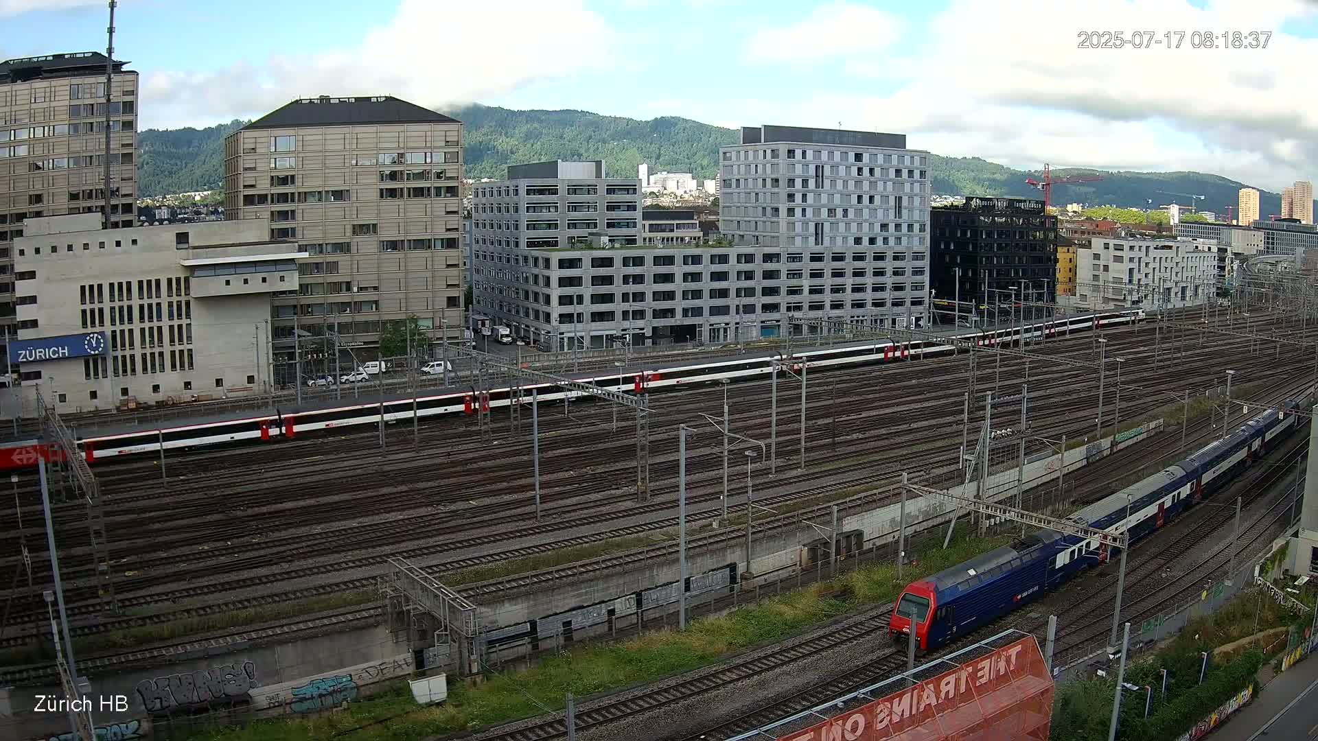 Zurich City & Zürich HB Main Train Station Live Cam - (Kreis 4)Aussersihl, Zurich, Switzerland