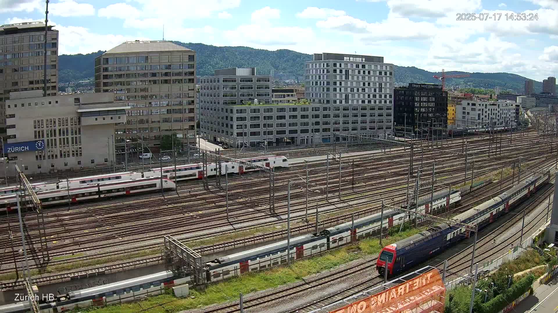 Zurich City & Zürich HB Main Train Station Live Cam - (Kreis 4)Aussersihl, Zurich, Switzerland