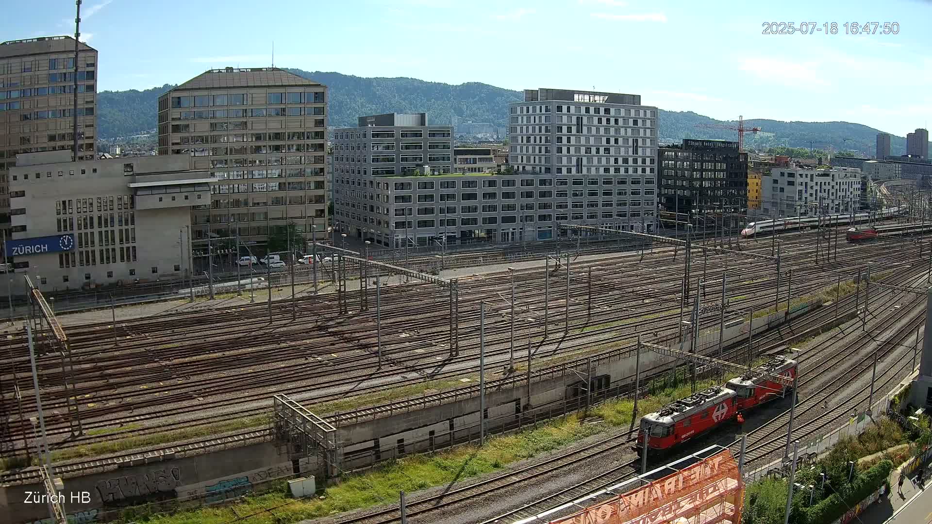 Zurich City & Zürich HB Main Train Station Live Cam - (Kreis 4)Aussersihl, Zurich, Switzerland