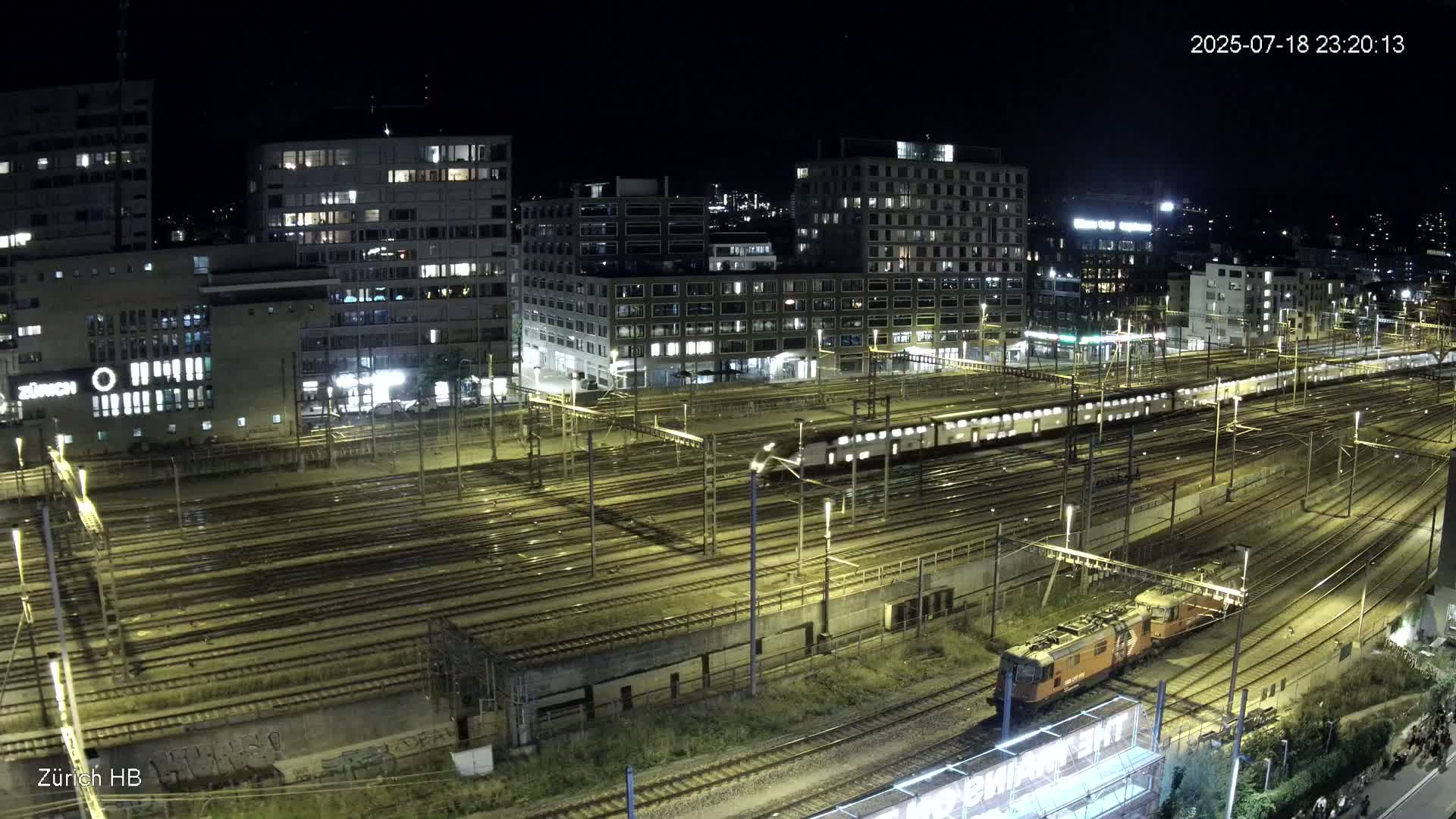 Zurich City & Zürich HB Main Train Station Live Cam - (Kreis 4)Aussersihl, Zurich, Switzerland