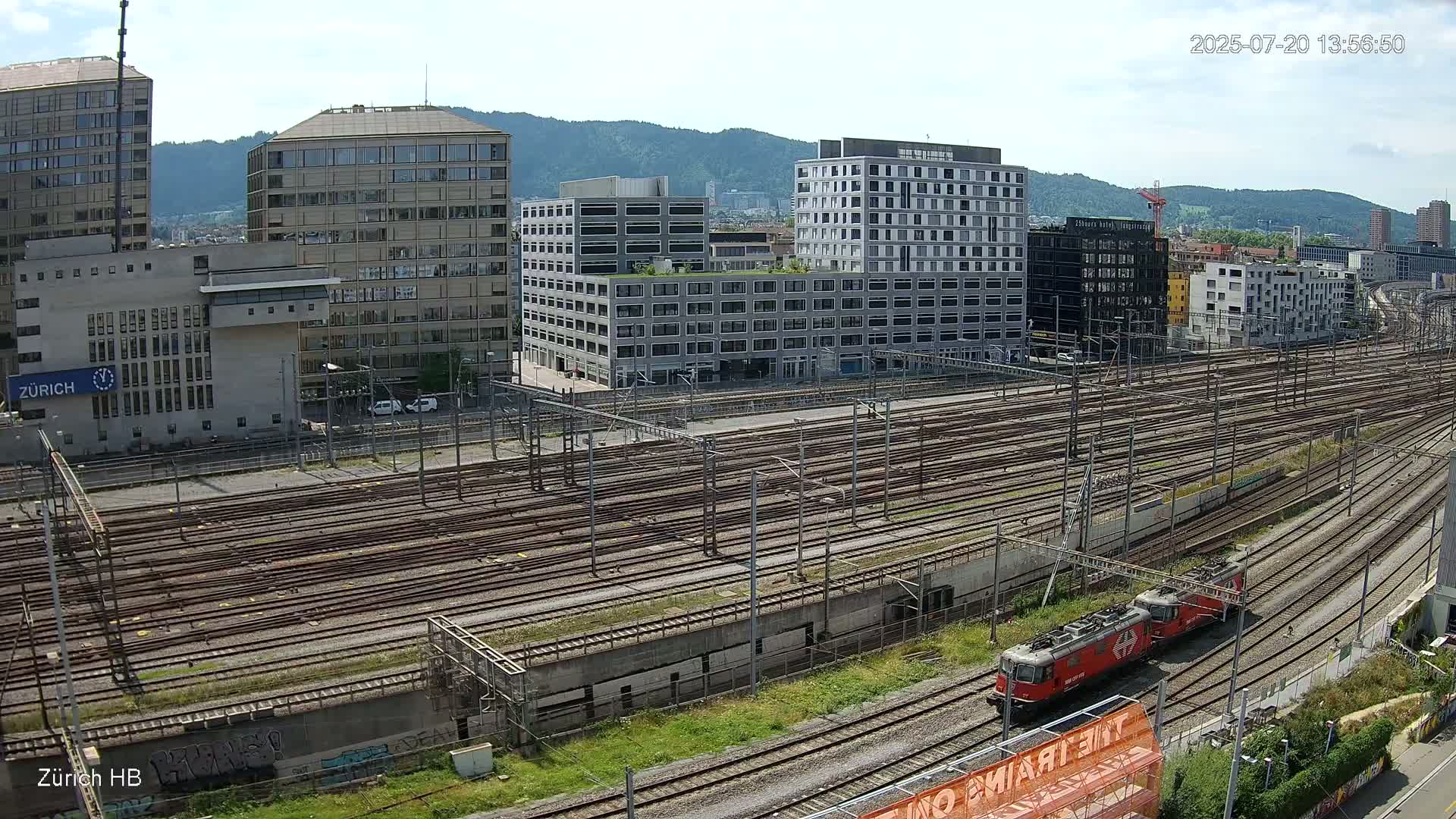 Zurich City & Zürich HB Main Train Station Live Cam - (Kreis 4)Aussersihl, Zurich, Switzerland